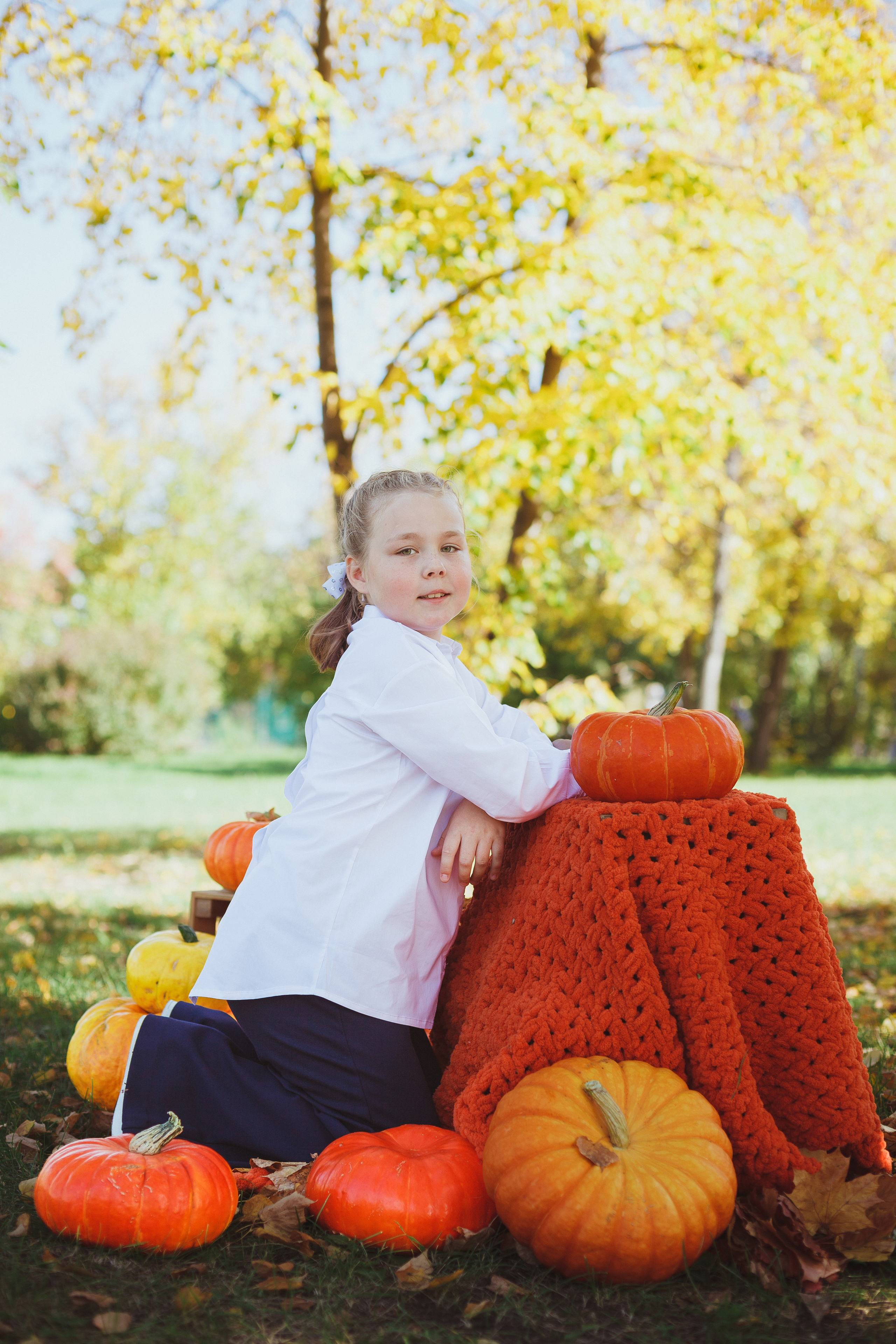 Школьная фотосессия на 31 августа. 1,2,3 сентября. Портреты детей 4-6 штук. Групповые общие 2-5 шт. Цена 450р. (1). Семейный и детский фотограф в Сухом Логу Ольга Кайгородова