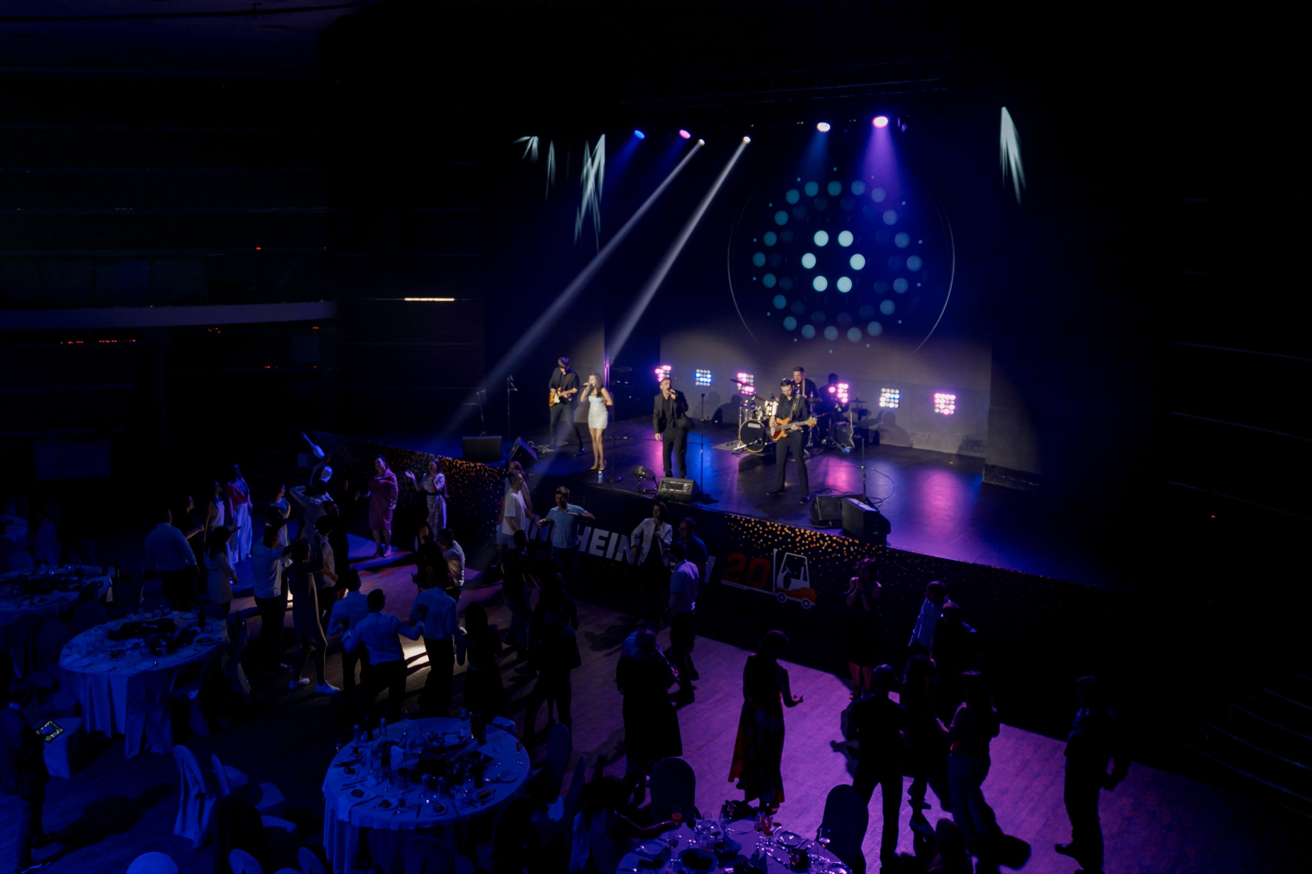 Jungheinrich 20 лет. Свадебный фотограф Москва Европа Мария Коренчук