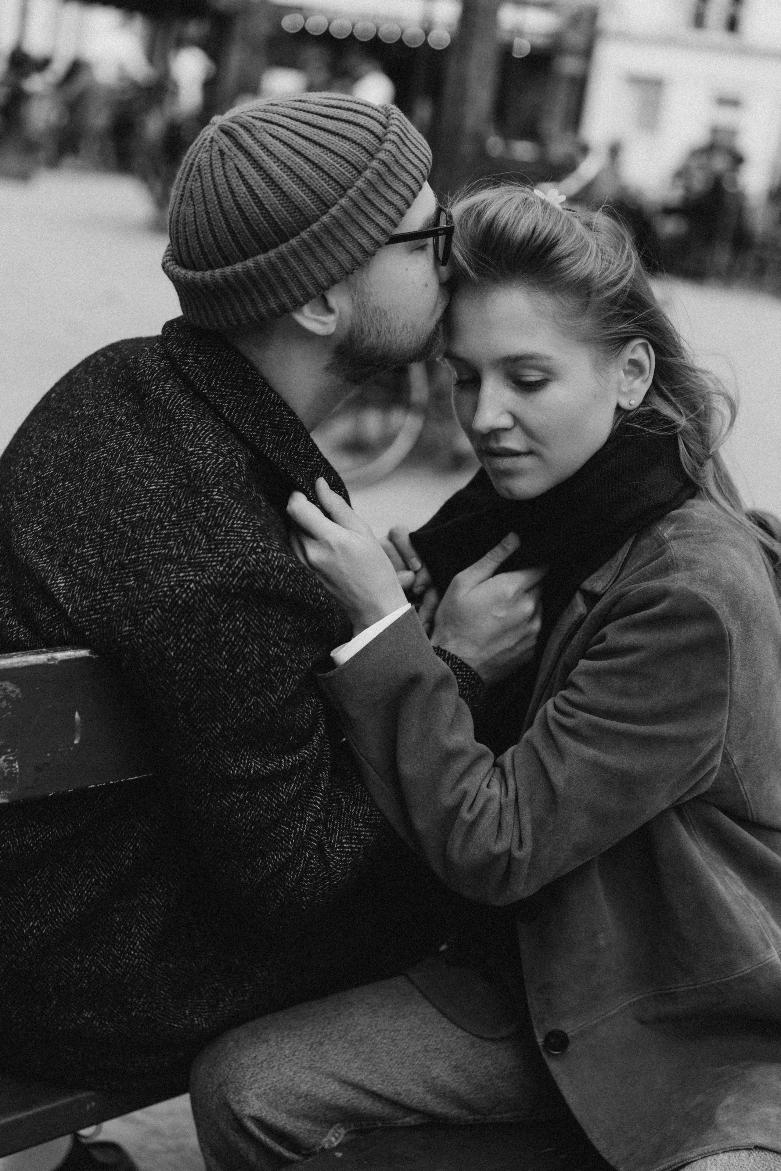 Love you a thousand times. Photographer in Paris