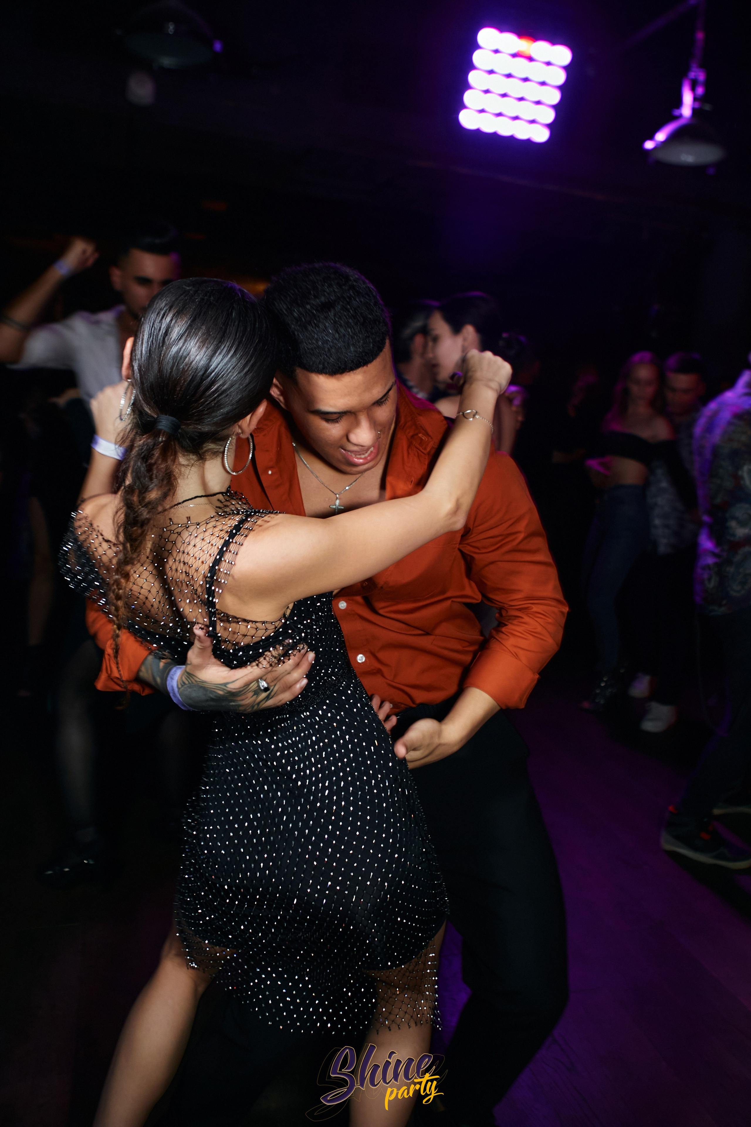 Shine party bachata. Свадебный фотограф