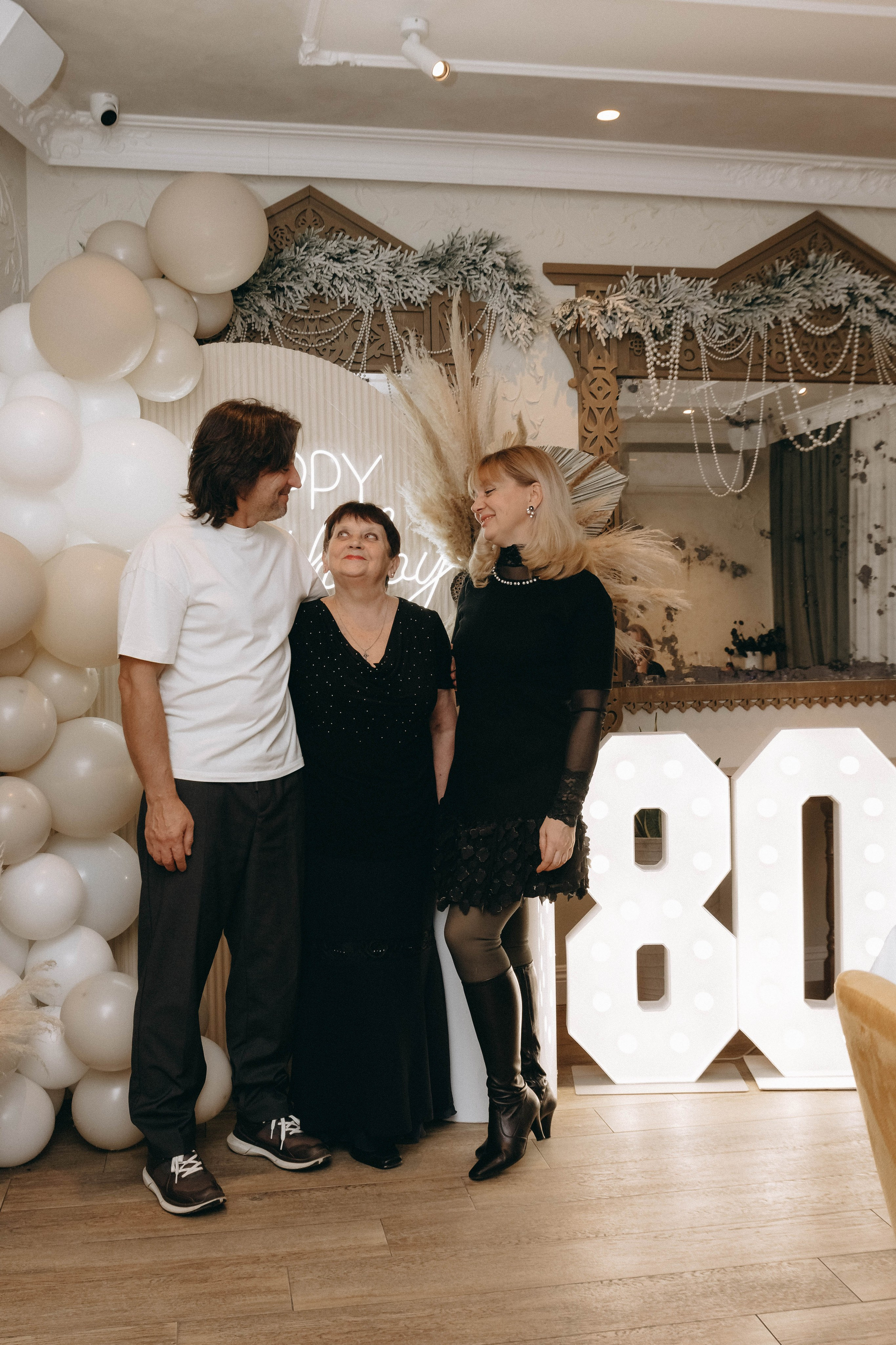 Юбилей Людмилы Александровны. Семейный фотограф Софи Симакова в Волгограде и Волжском