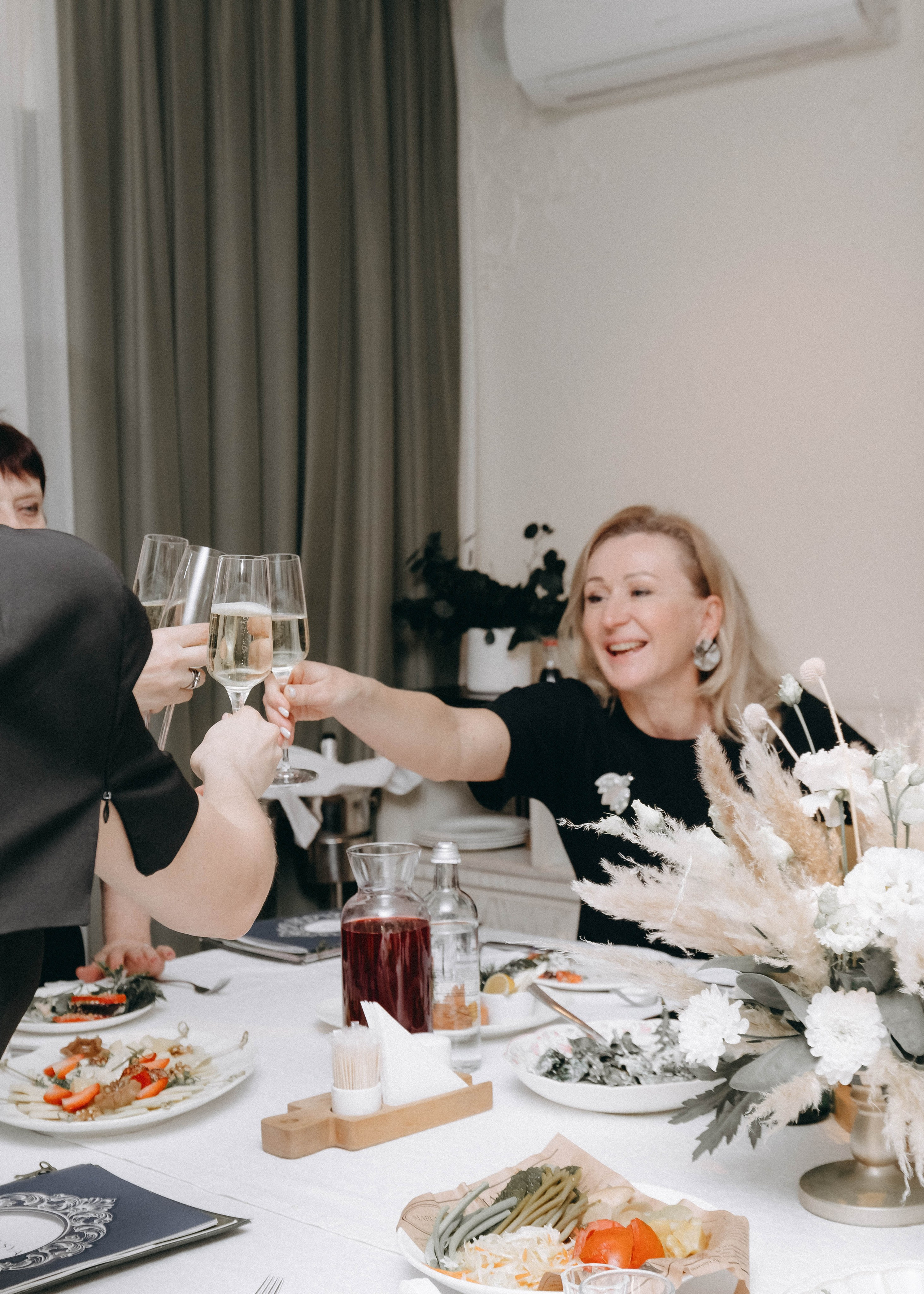 Юбилей Людмилы Александровны. Семейный фотограф Софи Симакова в Волгограде и Волжском