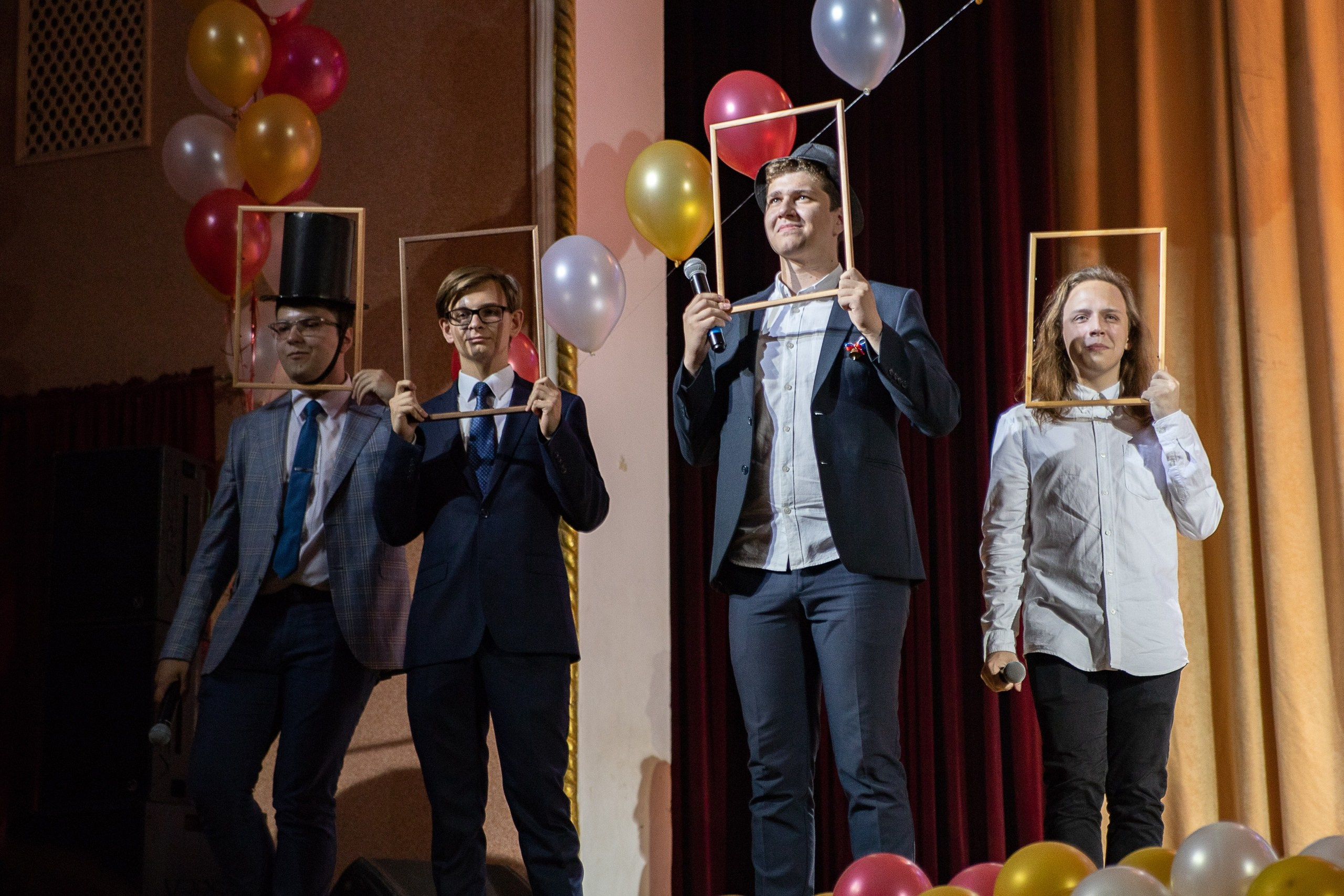 Выпускной. Гимназия № 1, 2019. Фотограф-дизайнер, семейный фотограф, фуд-фотограф в Москве и Московской области Лаврова Анна