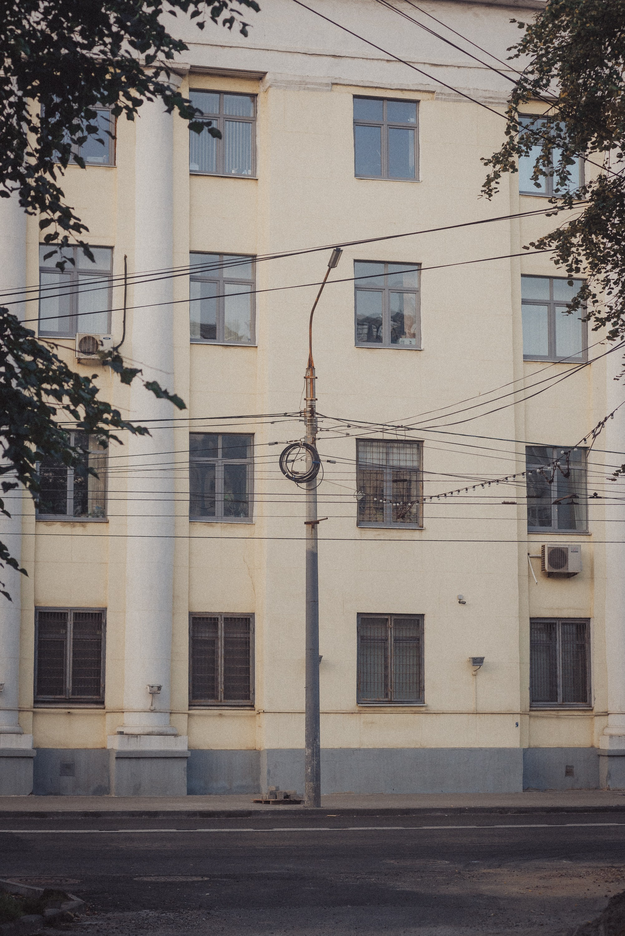 Проект #улицыгорода. Ярославль, улица Флотская. Документальный фотограф Илья Тихановский