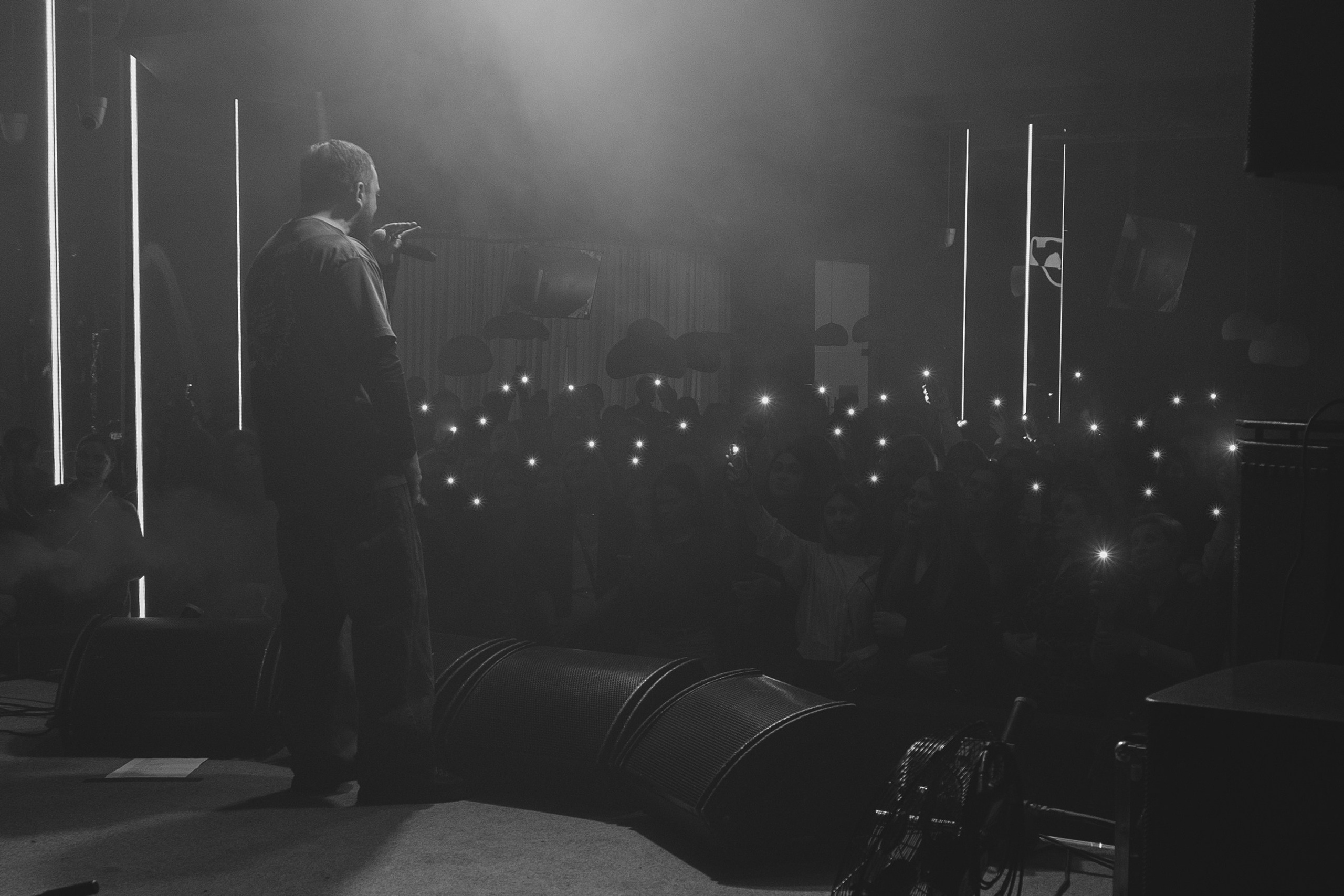 Султан Лагучев КРАСНОЯРСК. Фотограф Красноярск съемки лавстори, фотосессия в студии, портретная съемка, творческие фотосессии