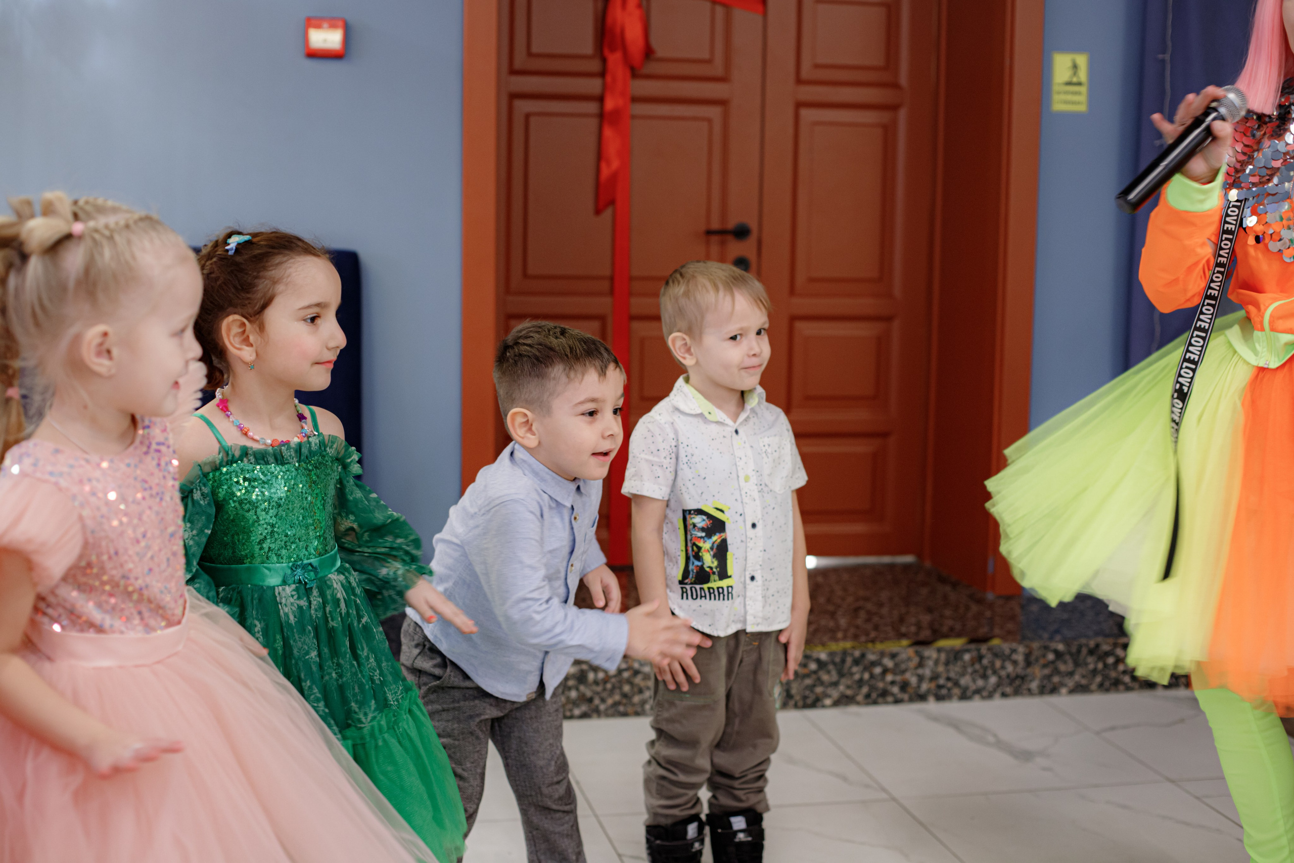 ASIA'S BIRTHDAY PARTY. Photokarish