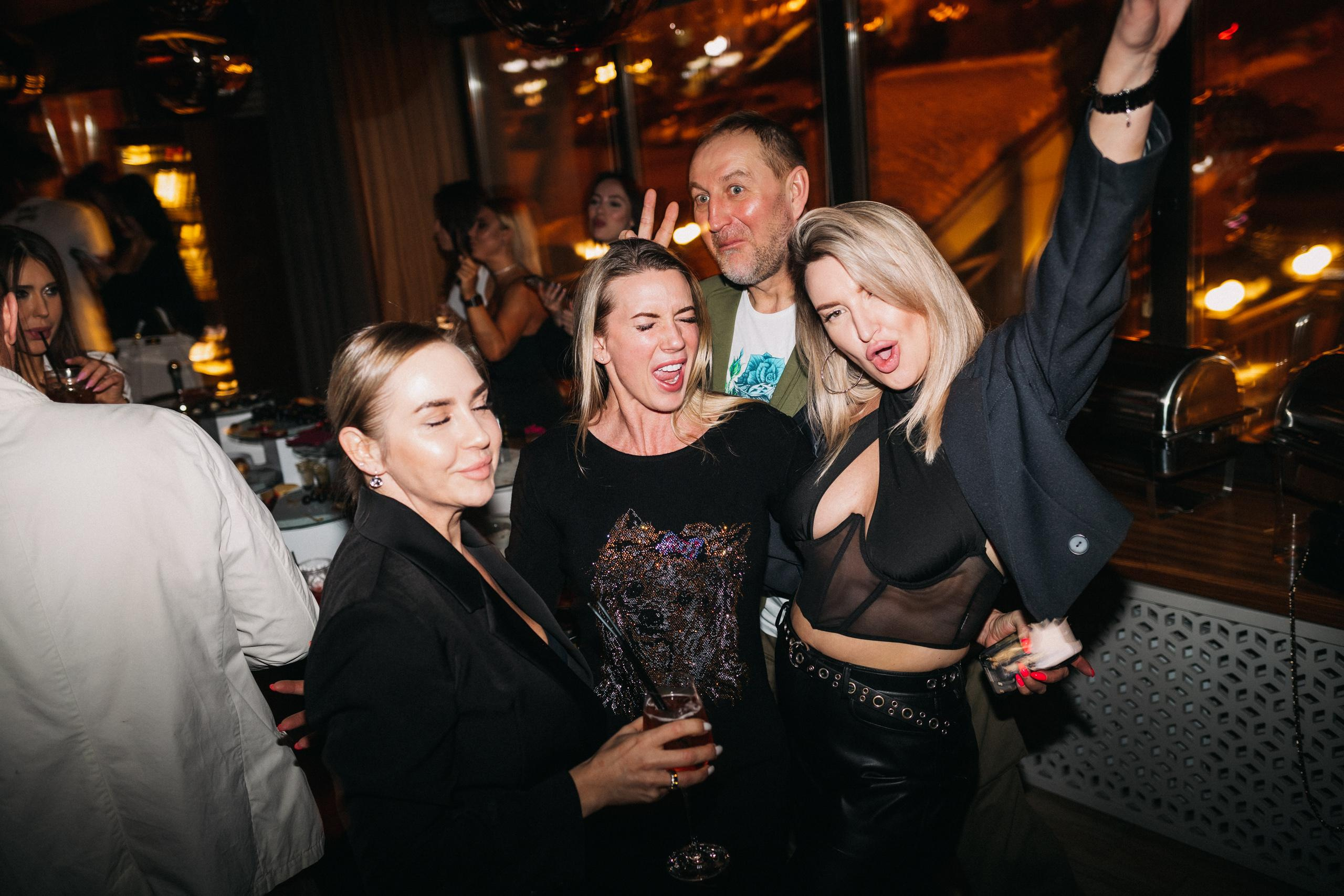 CHOCOLATE [ПРОЩАЛЬНАЯ ВЕЧЕРИНКА]. СВОИ. ФОТООТЧЕТЫ-СОБЫТИЯ-МЕСТА