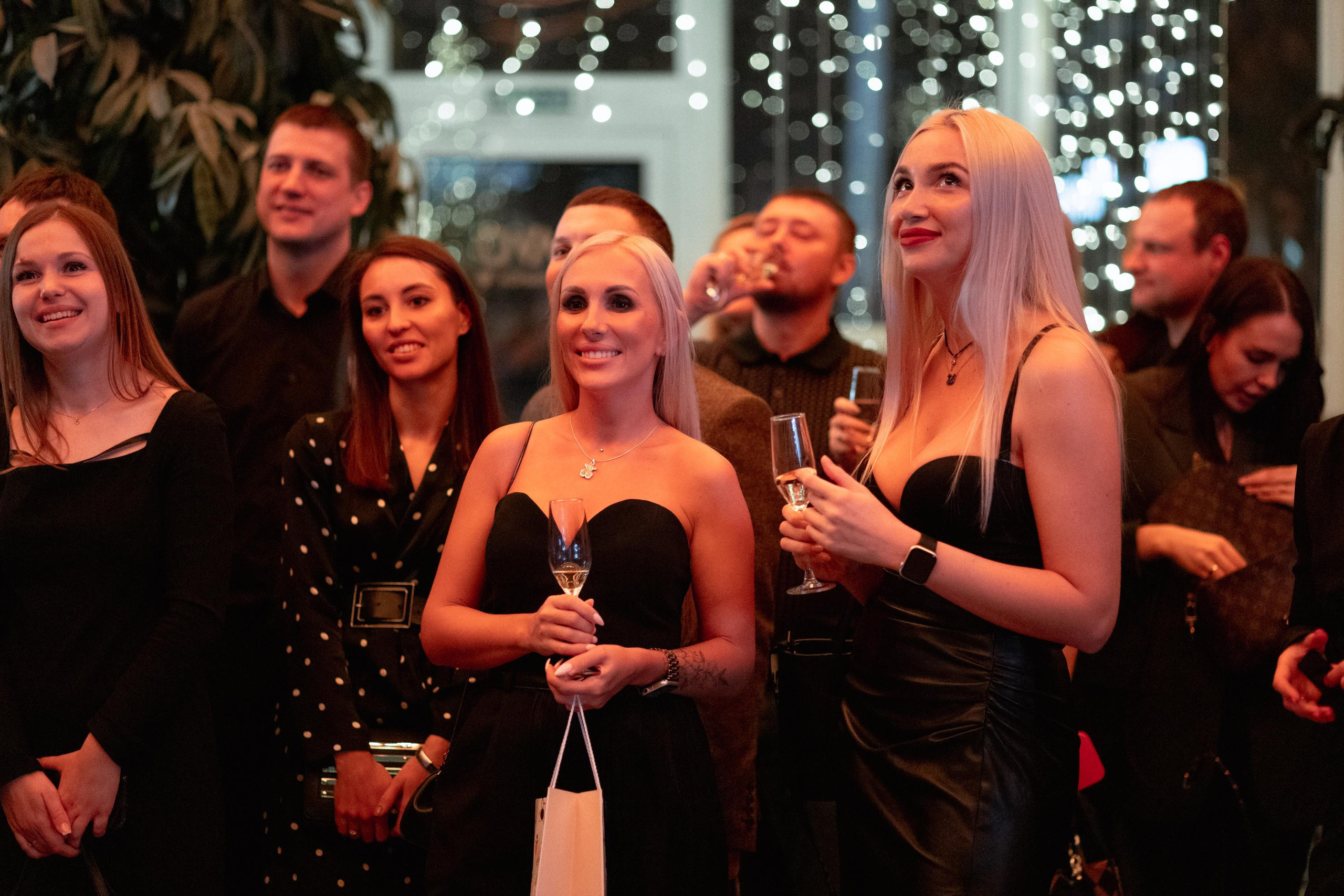 ЖК КУЛЬТУРА КЛАССИКА [ВСТРЕЧА ДОЛЬЩИКОВ]. СВОИ. ФОТООТЧЕТЫ-СОБЫТИЯ-МЕСТА