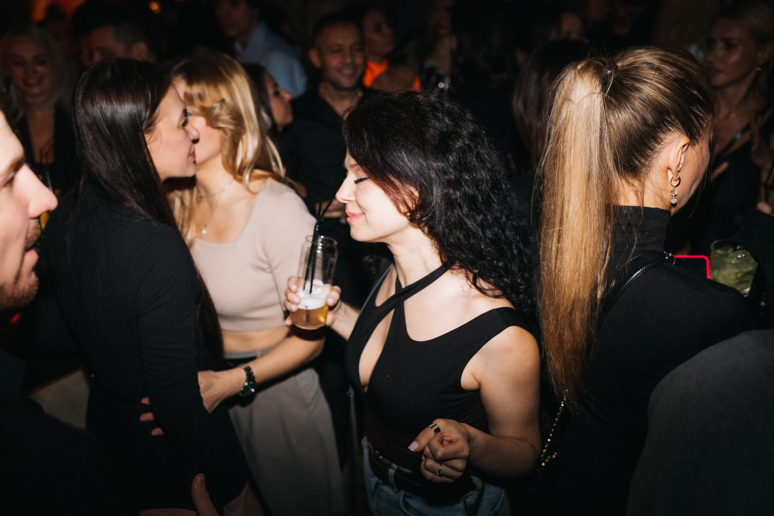 CHOCOLATE [ПРОЩАЛЬНАЯ ВЕЧЕРИНКА]. СВОИ. ФОТООТЧЕТЫ-СОБЫТИЯ-МЕСТА