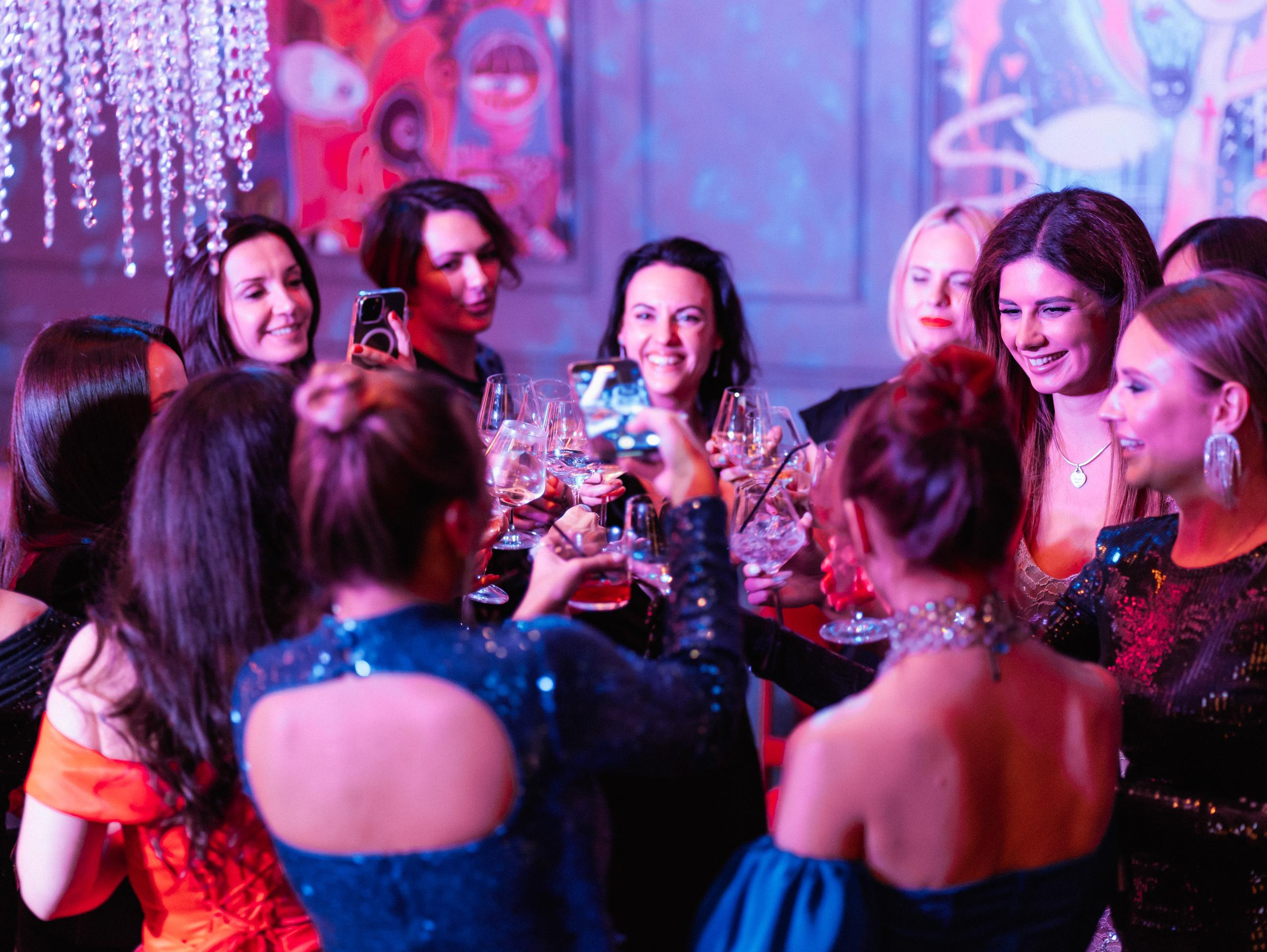 SECRET TRAVELERS [NEW YEAR PARTY]. СВОИ. ФОТООТЧЕТЫ-СОБЫТИЯ-МЕСТА