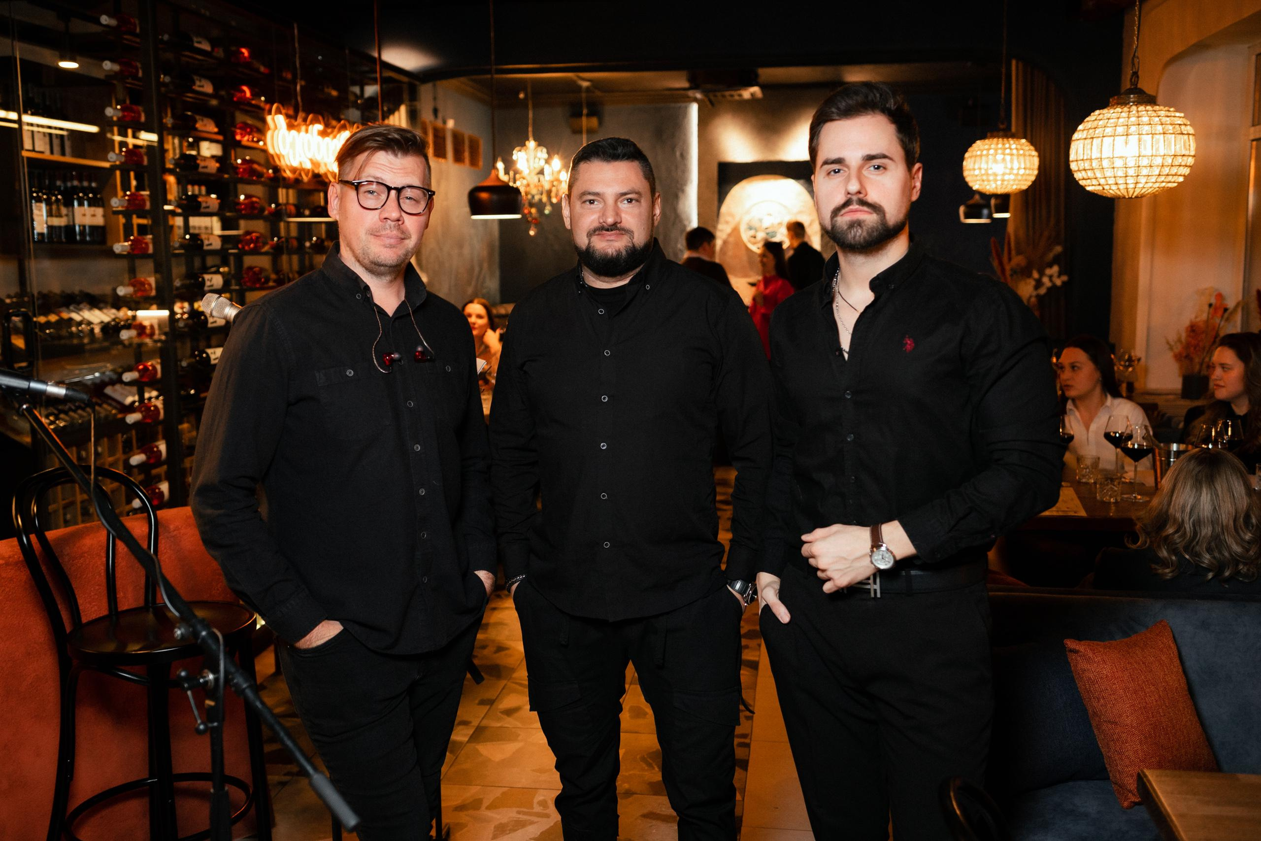 МУЗЫКАЛЬНО-ПОЭТИЧЕСКИЙ ВЕЧЕР С ИВАНОМ ЗАСУХИНЫМ. СВОИ. ФОТООТЧЕТЫ-СОБЫТИЯ-МЕСТА