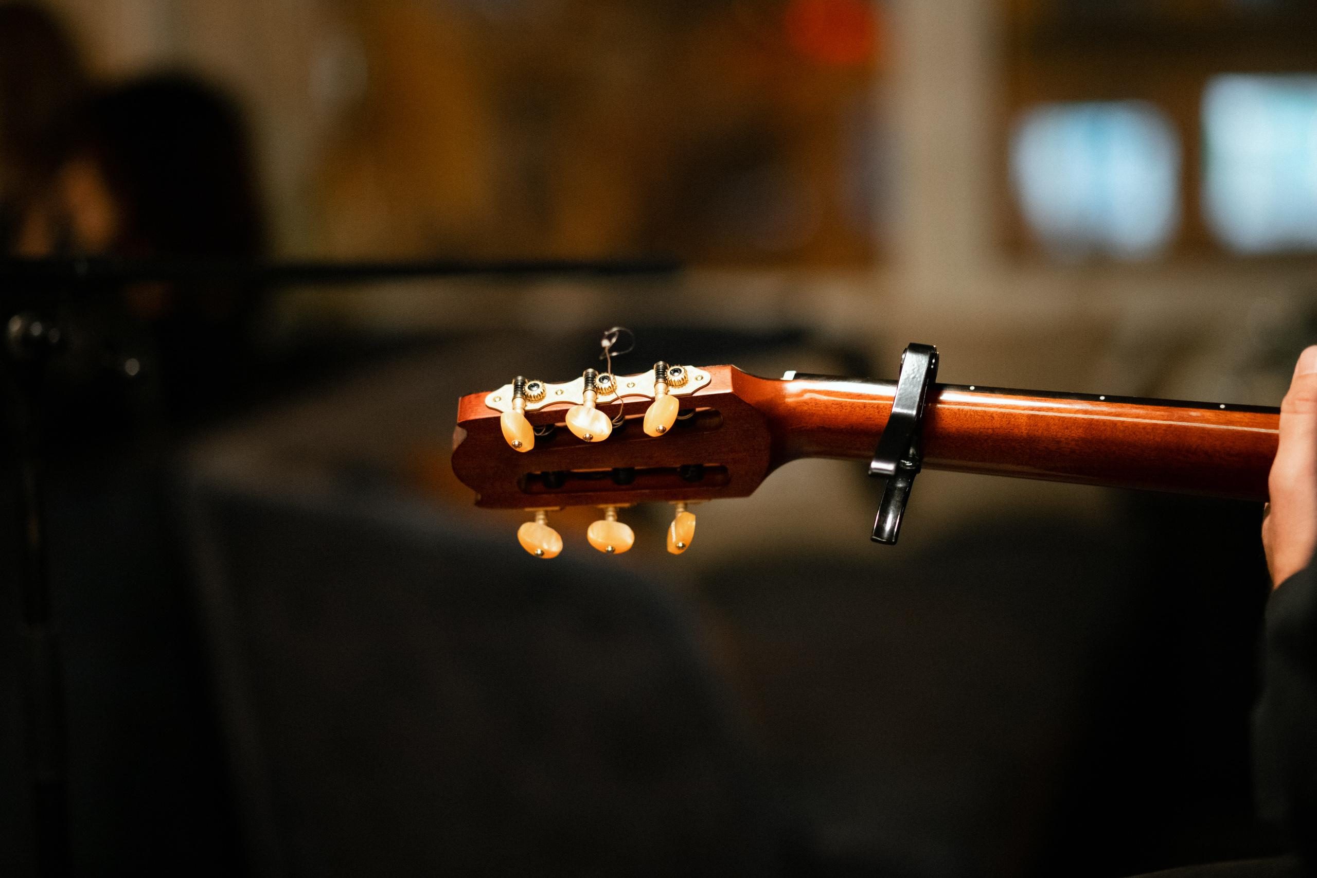 МУЗЫКАЛЬНО-ПОЭТИЧЕСКИЙ ВЕЧЕР С ИВАНОМ ЗАСУХИНЫМ. СВОИ. ФОТООТЧЕТЫ-СОБЫТИЯ-МЕСТА