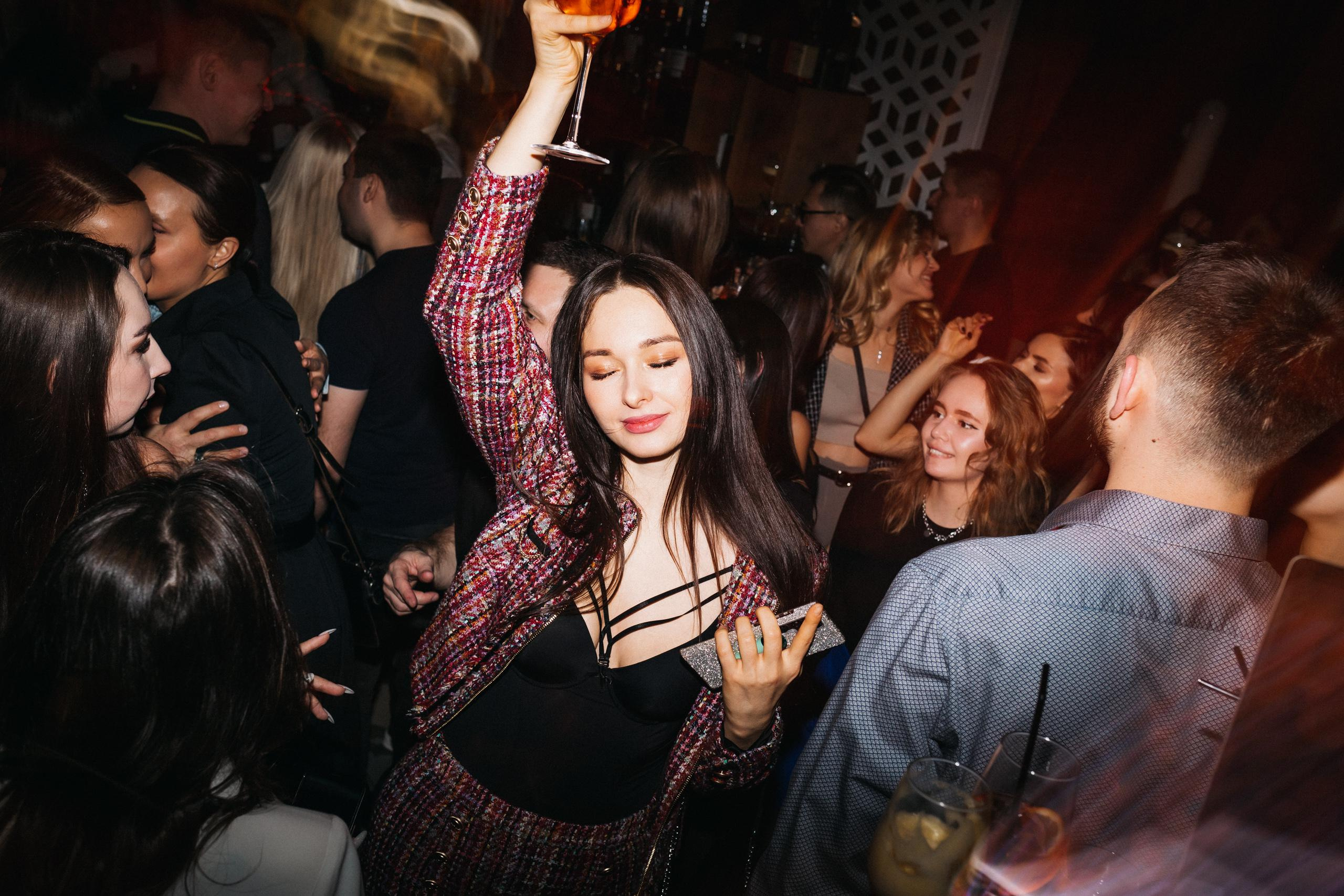 CHOCOLATE [ПРОЩАЛЬНАЯ ВЕЧЕРИНКА]. СВОИ. ФОТООТЧЕТЫ-СОБЫТИЯ-МЕСТА