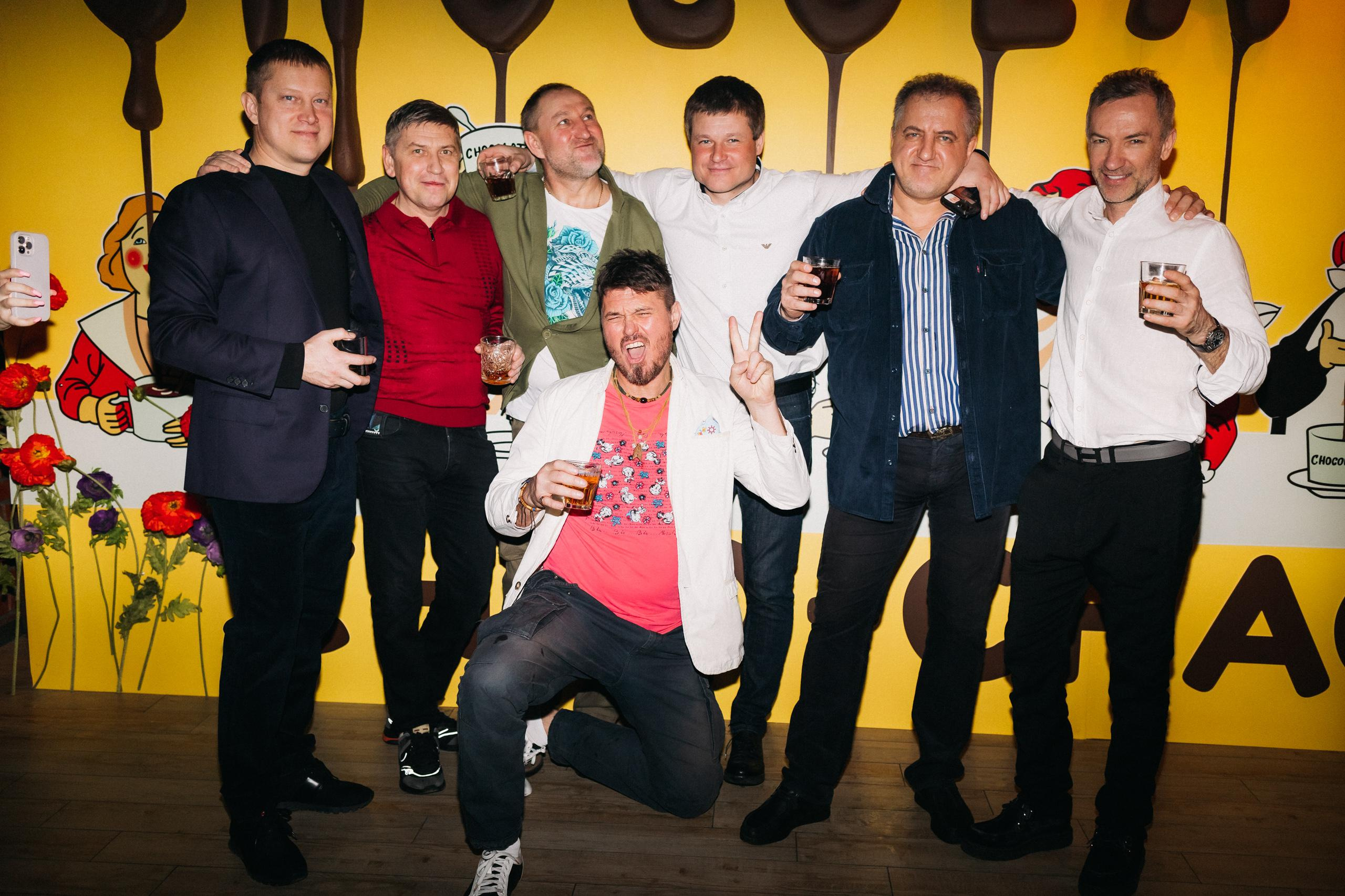 CHOCOLATE [ПРОЩАЛЬНАЯ ВЕЧЕРИНКА]. СВОИ. ФОТООТЧЕТЫ-СОБЫТИЯ-МЕСТА