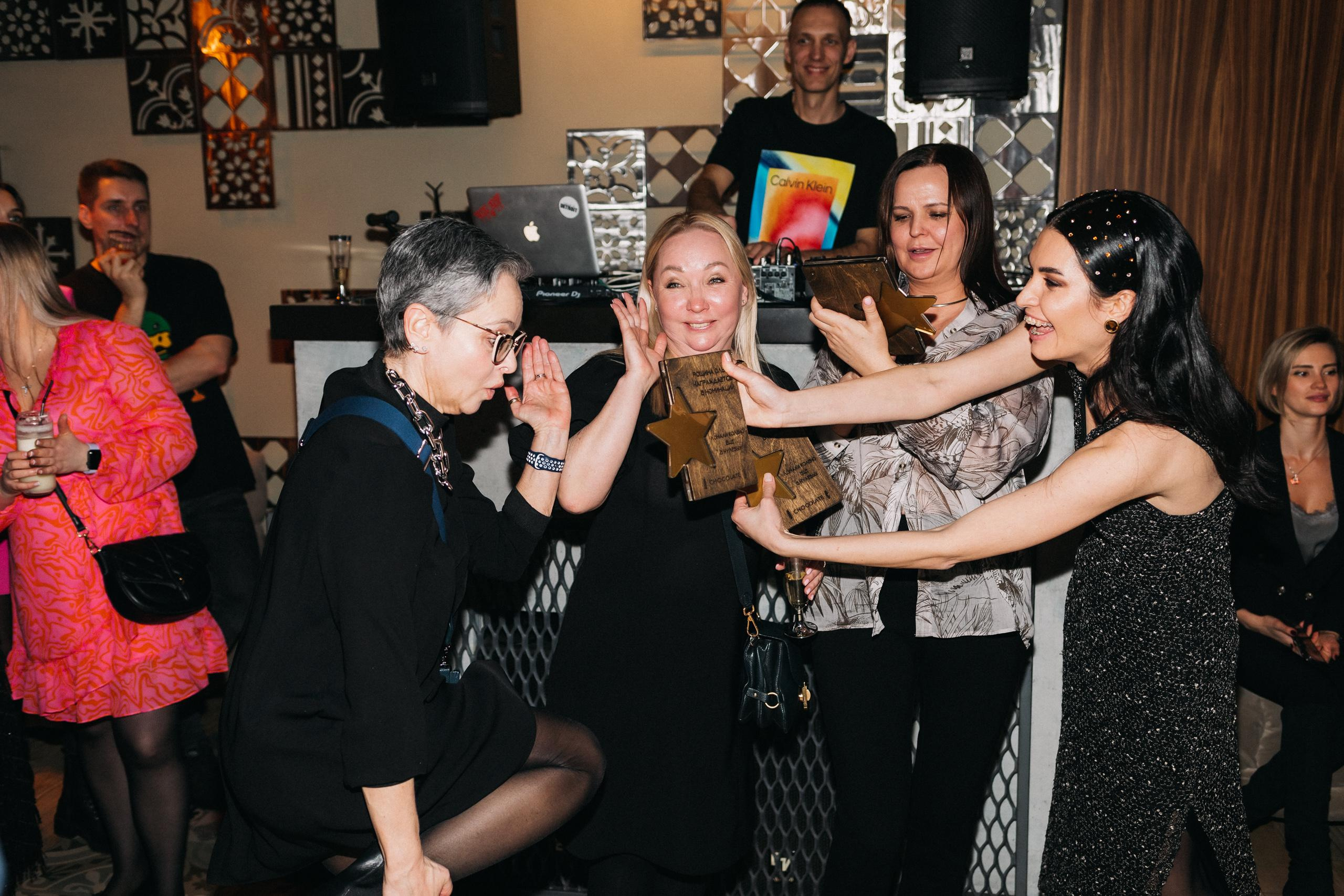 CHOCOLATE [ПРОЩАЛЬНАЯ ВЕЧЕРИНКА]. СВОИ. ФОТООТЧЕТЫ-СОБЫТИЯ-МЕСТА