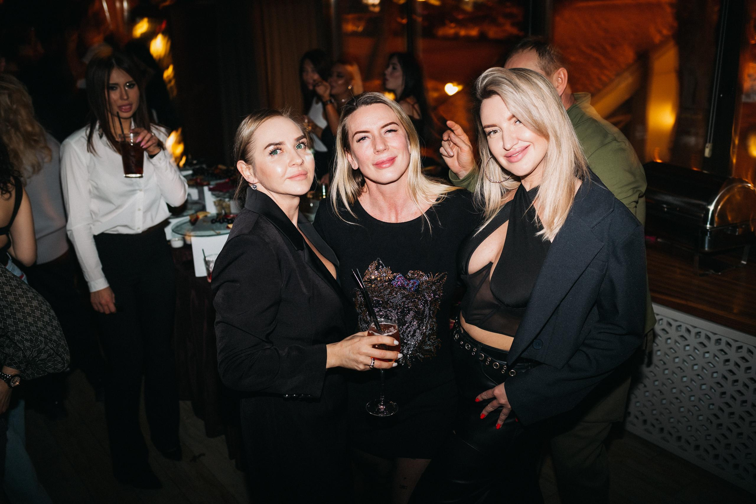 CHOCOLATE [ПРОЩАЛЬНАЯ ВЕЧЕРИНКА]. СВОИ. ФОТООТЧЕТЫ-СОБЫТИЯ-МЕСТА