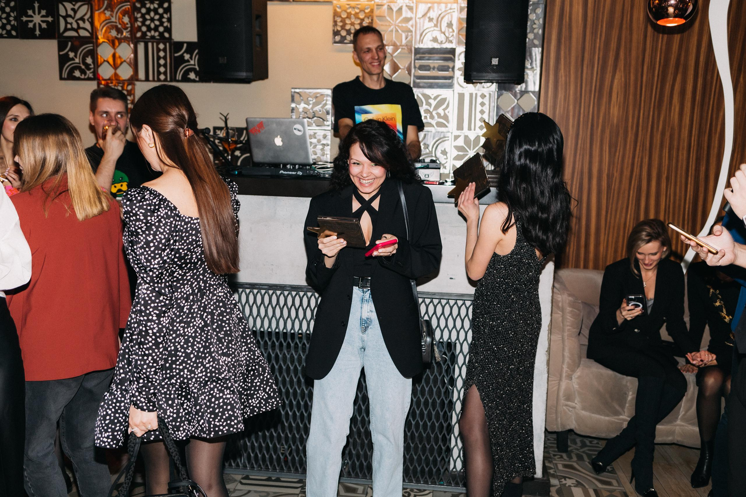 CHOCOLATE [ПРОЩАЛЬНАЯ ВЕЧЕРИНКА]. СВОИ. ФОТООТЧЕТЫ-СОБЫТИЯ-МЕСТА