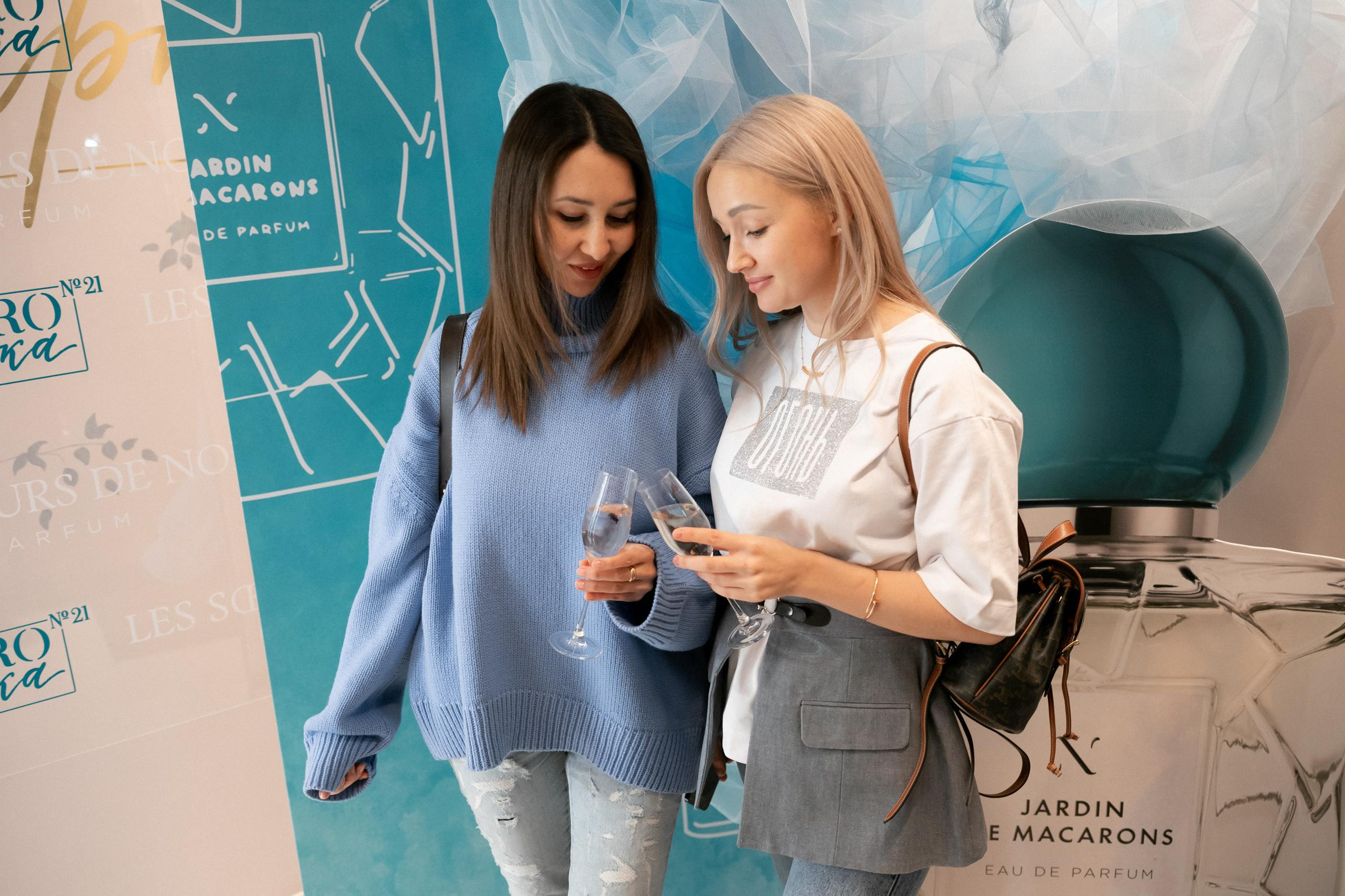 LES SOEURS DE NOE [ПРЕЗЕНТАЦИЯ БРЕНДА]. СВОИ. ФОТООТЧЕТЫ-СОБЫТИЯ-МЕСТА