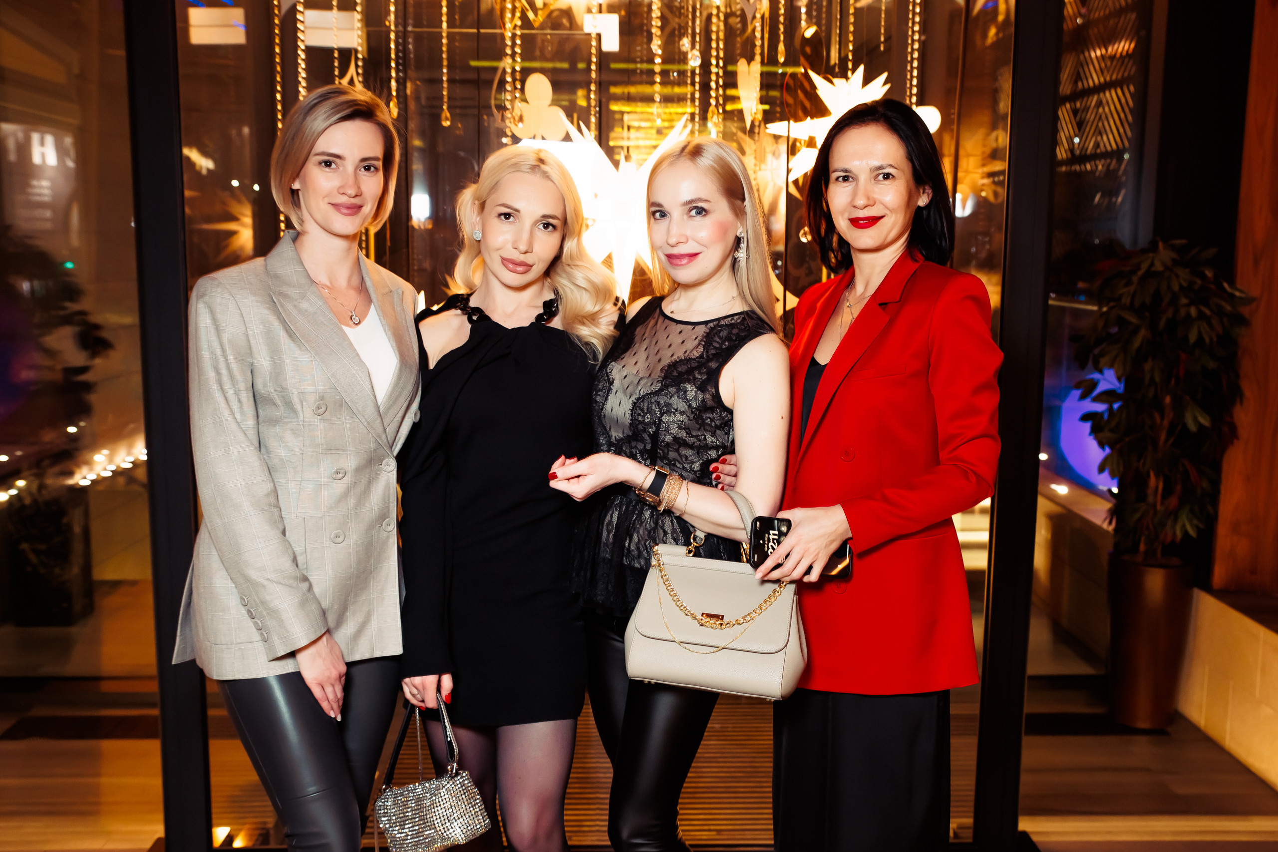 8 МАРТА [REGENT x INLOVE]. СВОИ. ФОТООТЧЕТЫ-СОБЫТИЯ-МЕСТА