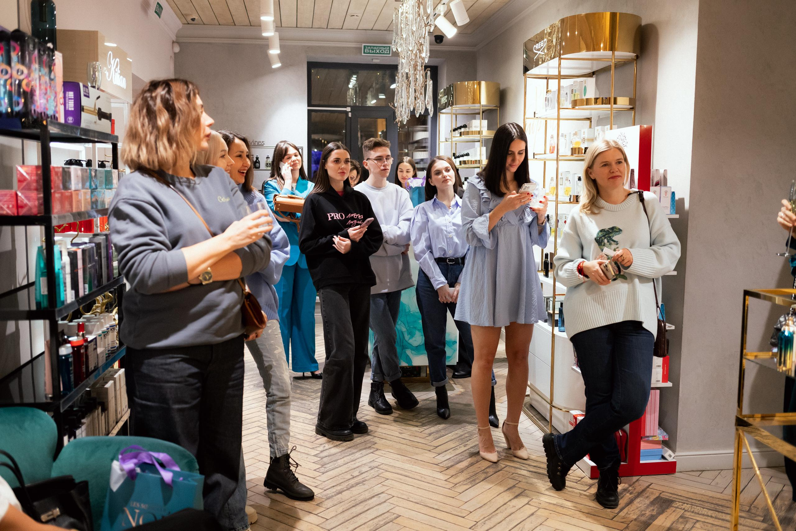 LES SOEURS DE NOE [ПРЕЗЕНТАЦИЯ БРЕНДА]. СВОИ. ФОТООТЧЕТЫ-СОБЫТИЯ-МЕСТА