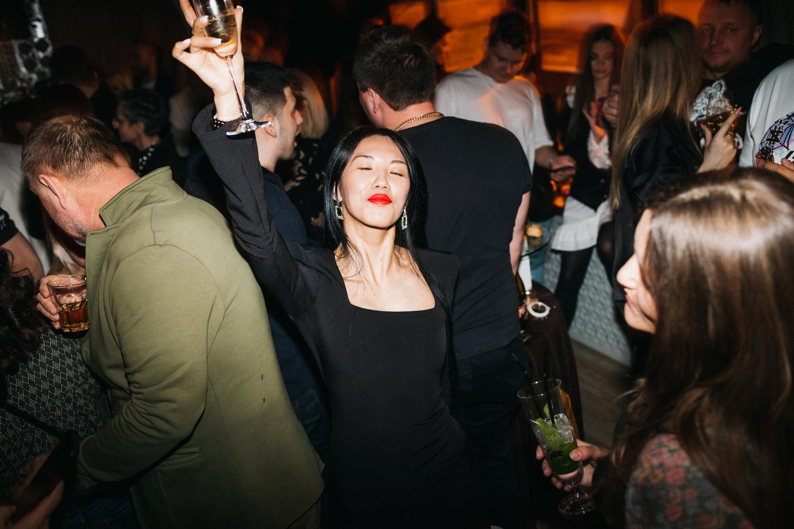 CHOCOLATE [ПРОЩАЛЬНАЯ ВЕЧЕРИНКА]. СВОИ. ФОТООТЧЕТЫ-СОБЫТИЯ-МЕСТА