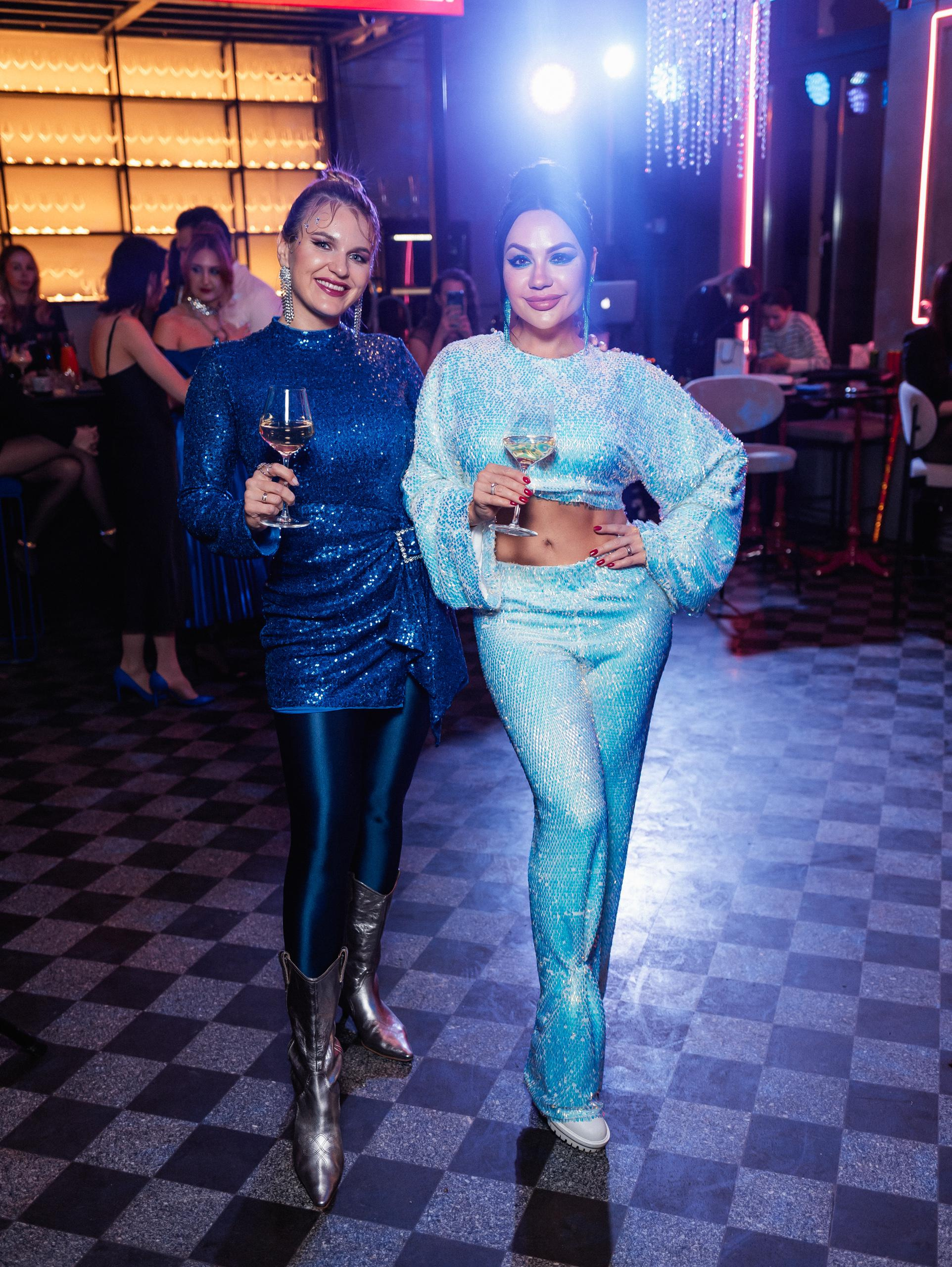 SECRET TRAVELERS [NEW YEAR PARTY]. СВОИ. ФОТООТЧЕТЫ-СОБЫТИЯ-МЕСТА