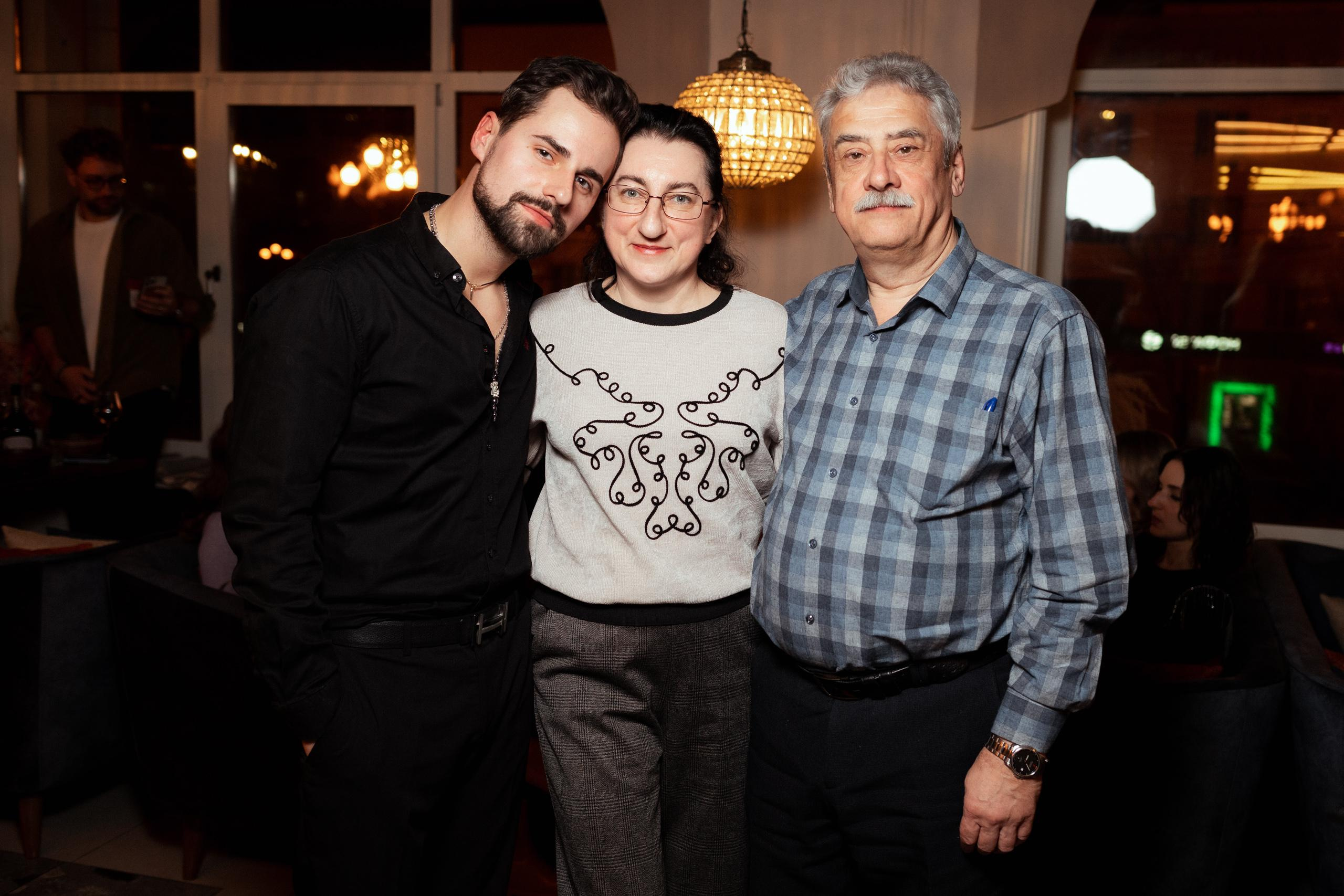 МУЗЫКАЛЬНО-ПОЭТИЧЕСКИЙ ВЕЧЕР С ИВАНОМ ЗАСУХИНЫМ. СВОИ. ФОТООТЧЕТЫ-СОБЫТИЯ-МЕСТА