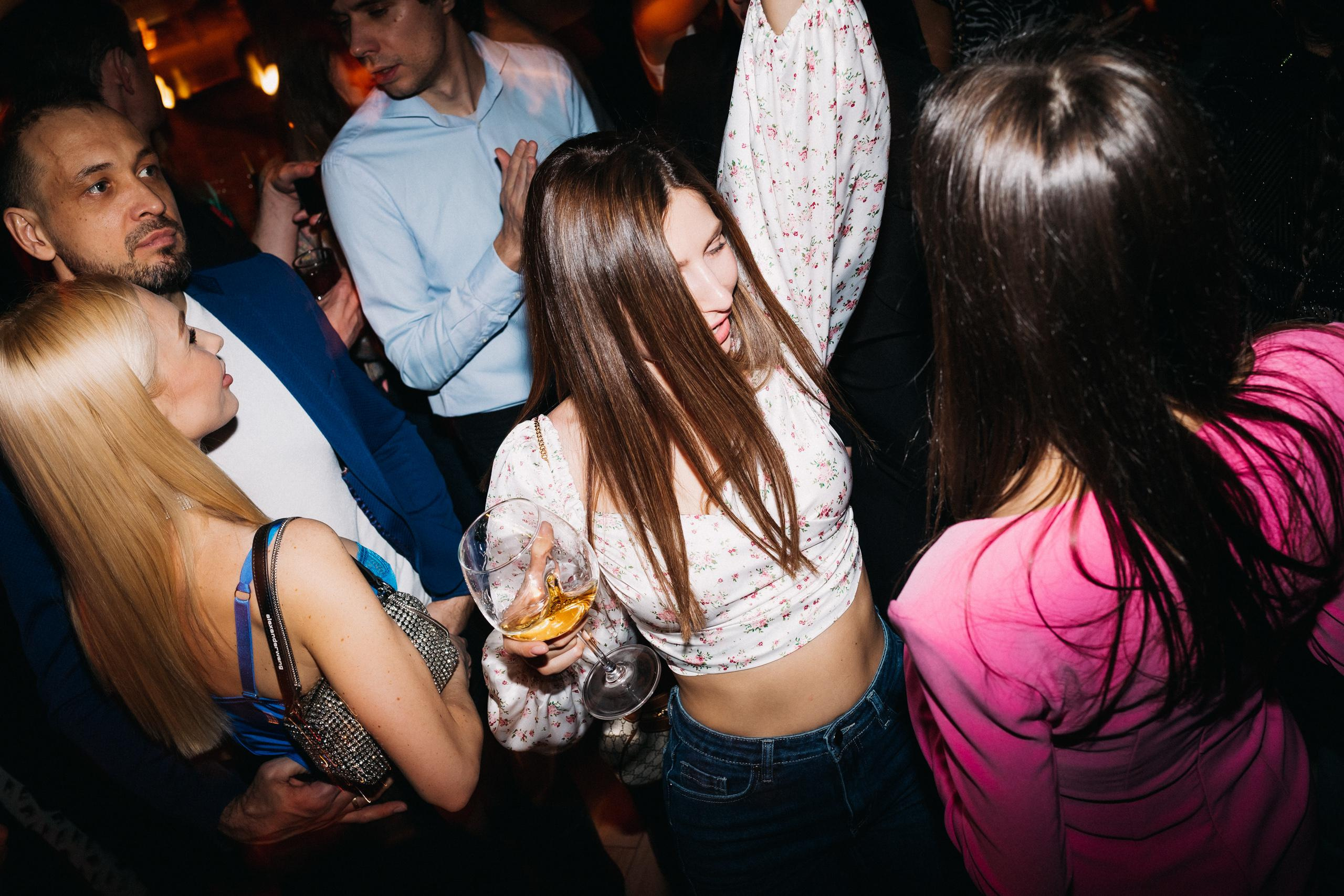 CHOCOLATE [ПРОЩАЛЬНАЯ ВЕЧЕРИНКА]. СВОИ. ФОТООТЧЕТЫ-СОБЫТИЯ-МЕСТА