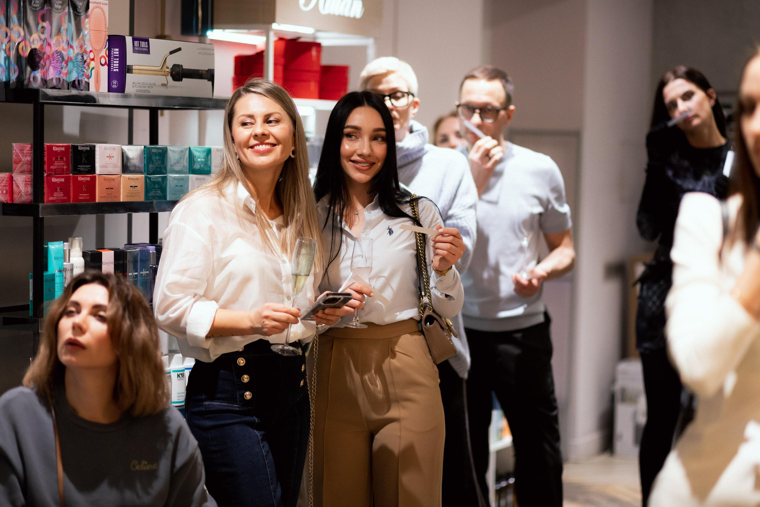 LES SOEURS DE NOE [ПРЕЗЕНТАЦИЯ БРЕНДА]. СВОИ. ФОТООТЧЕТЫ-СОБЫТИЯ-МЕСТА