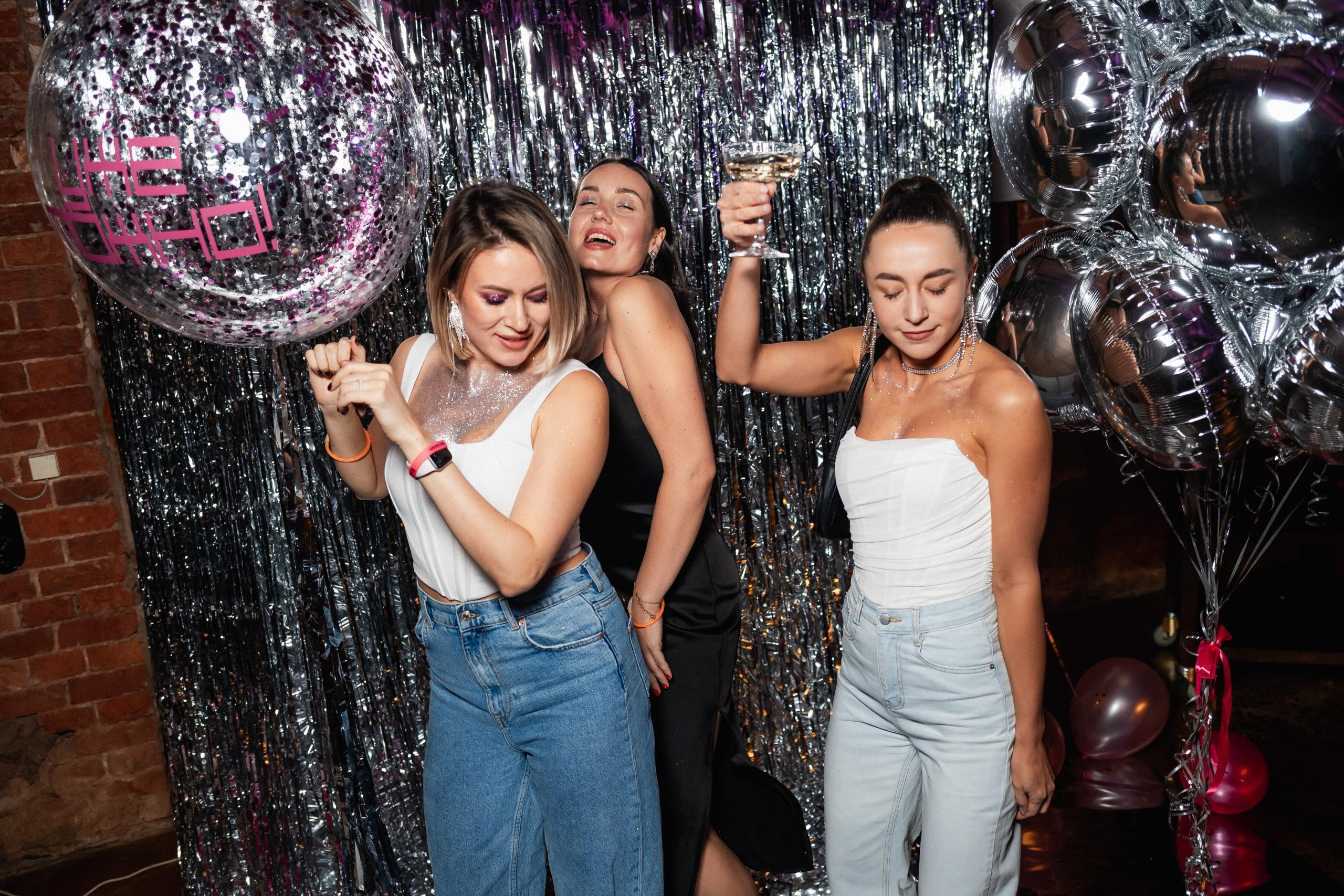 BIRTHDAY MARIYA RAKUSA. СВОИ. ФОТООТЧЕТЫ-СОБЫТИЯ-МЕСТА