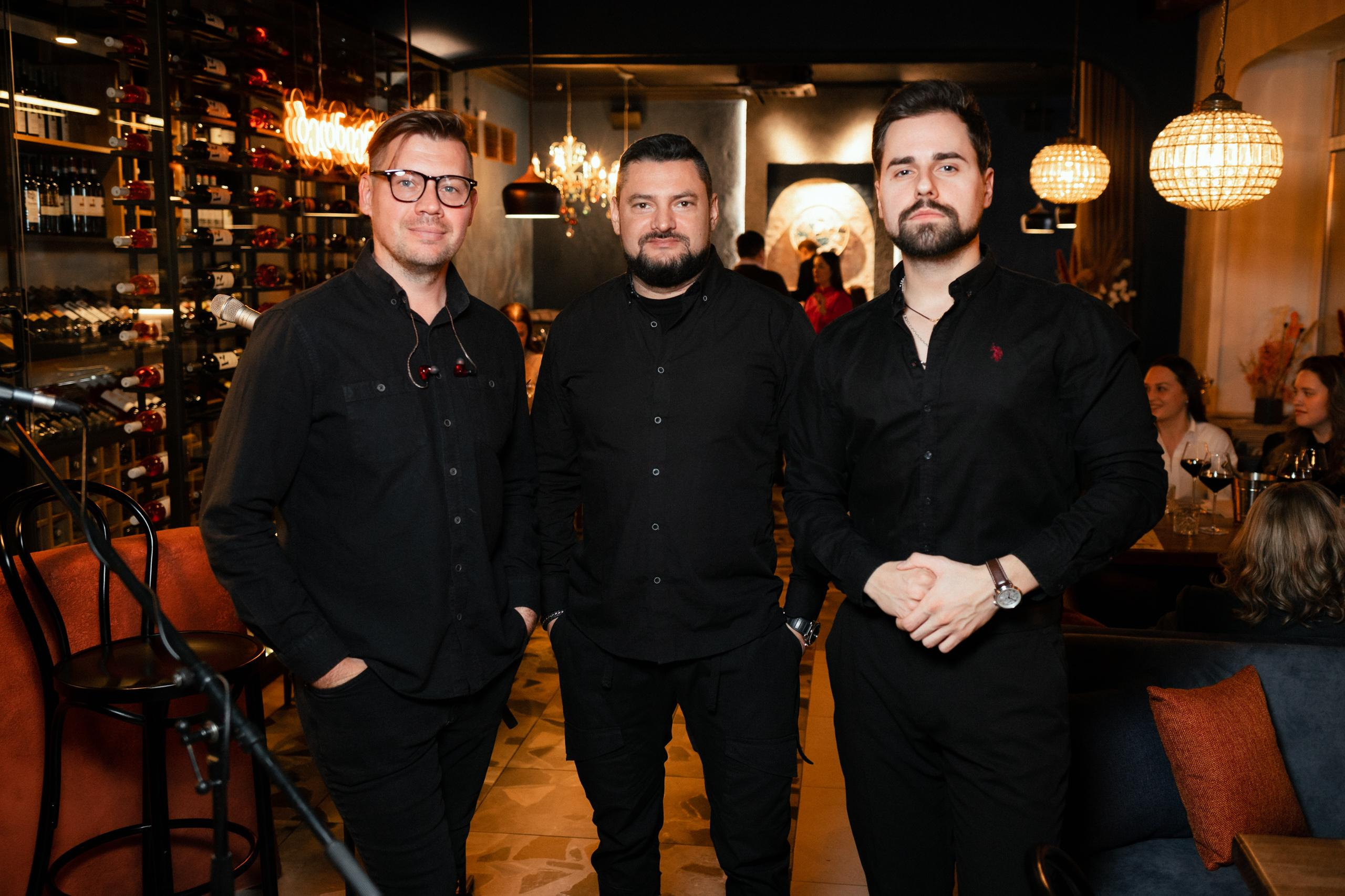 МУЗЫКАЛЬНО-ПОЭТИЧЕСКИЙ ВЕЧЕР С ИВАНОМ ЗАСУХИНЫМ. СВОИ. ФОТООТЧЕТЫ-СОБЫТИЯ-МЕСТА