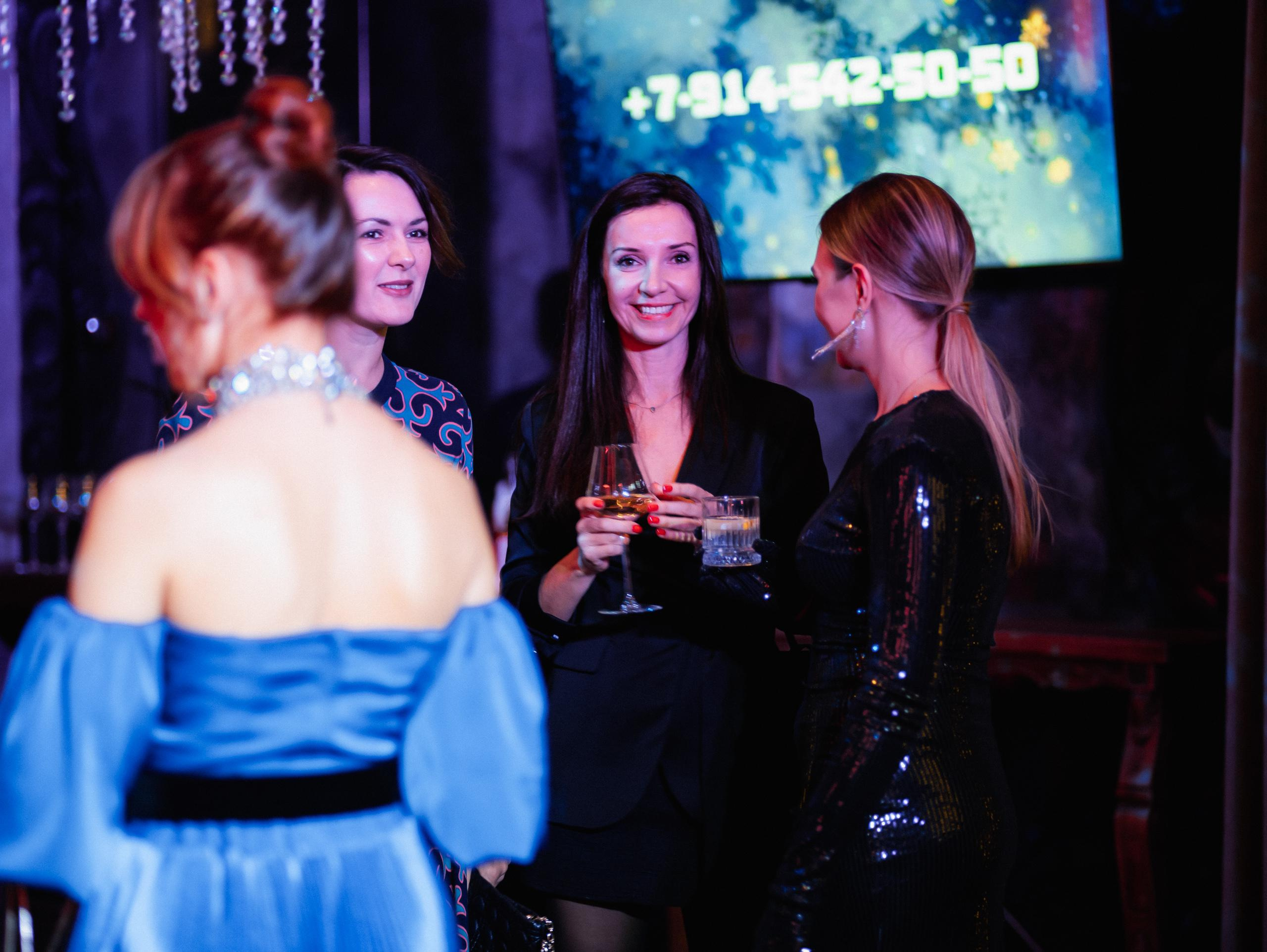 SECRET TRAVELERS [NEW YEAR PARTY]. СВОИ. ФОТООТЧЕТЫ-СОБЫТИЯ-МЕСТА