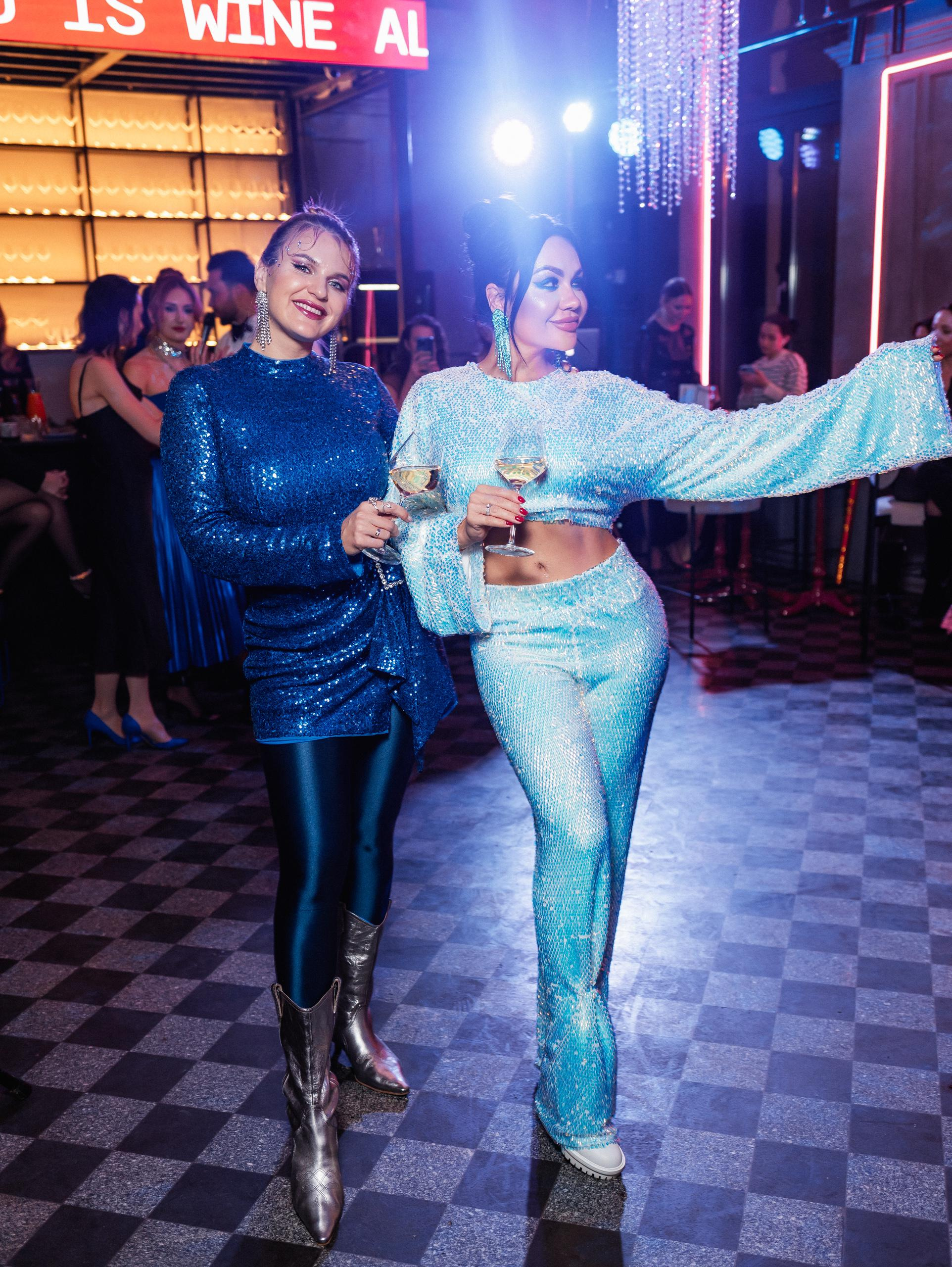 SECRET TRAVELERS [NEW YEAR PARTY]. СВОИ. ФОТООТЧЕТЫ-СОБЫТИЯ-МЕСТА