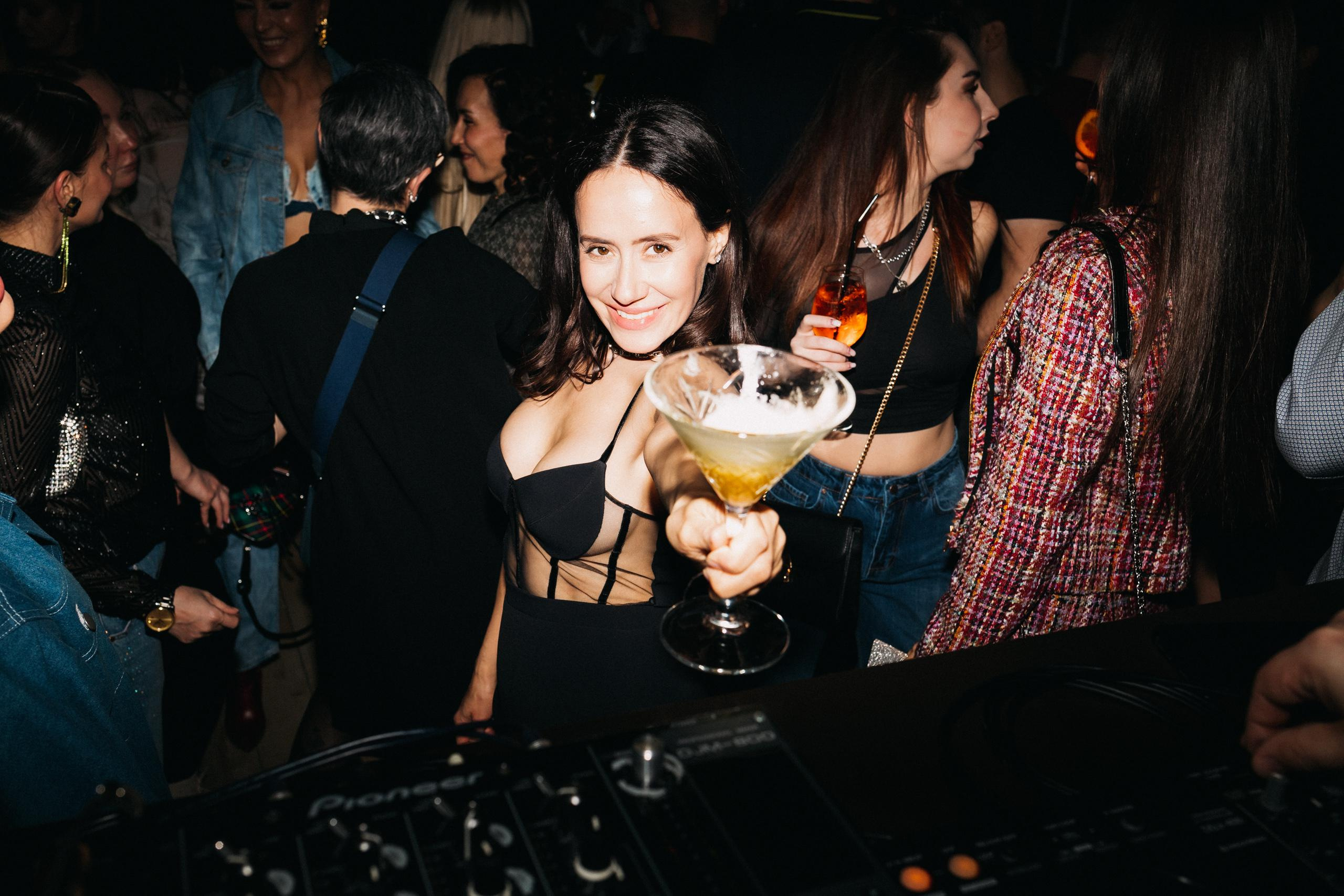 CHOCOLATE [ПРОЩАЛЬНАЯ ВЕЧЕРИНКА]. СВОИ. ФОТООТЧЕТЫ-СОБЫТИЯ-МЕСТА