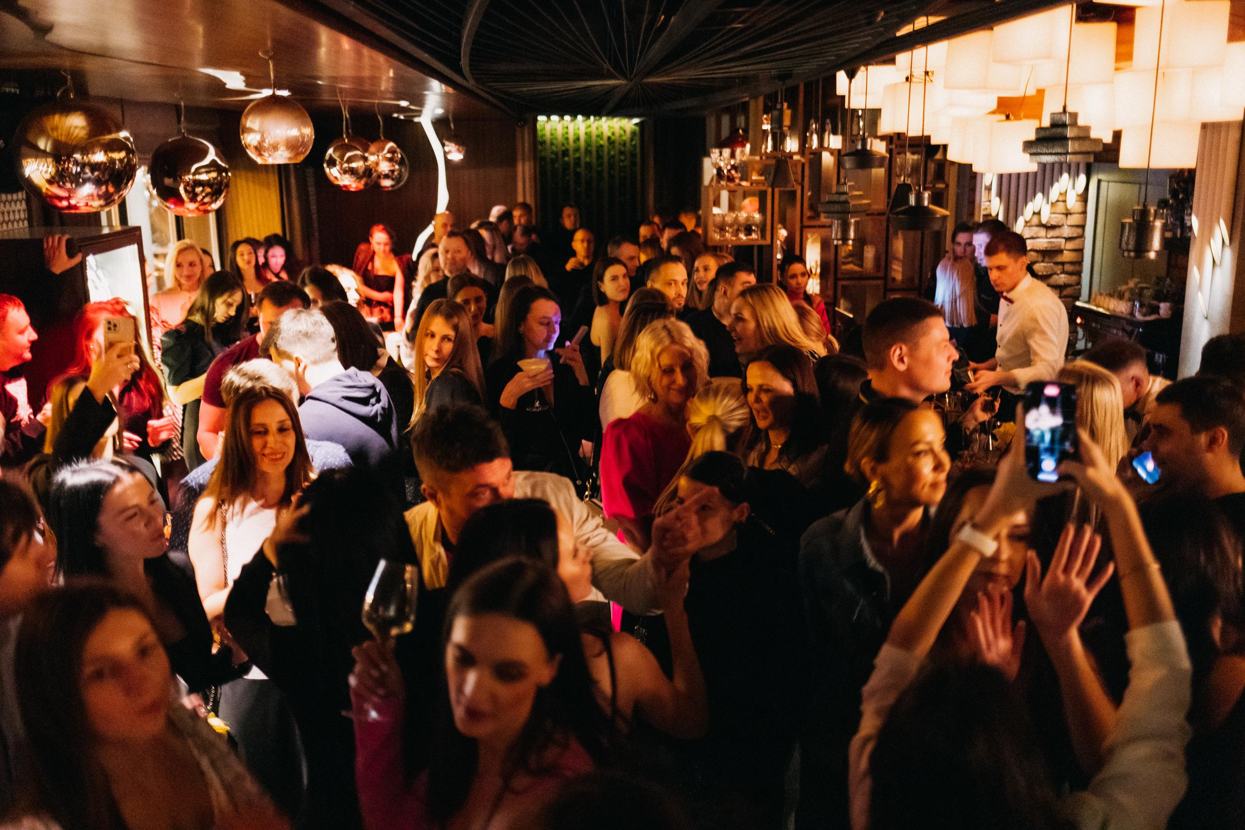 CHOCOLATE [ПРОЩАЛЬНАЯ ВЕЧЕРИНКА]. СВОИ. ФОТООТЧЕТЫ-СОБЫТИЯ-МЕСТА