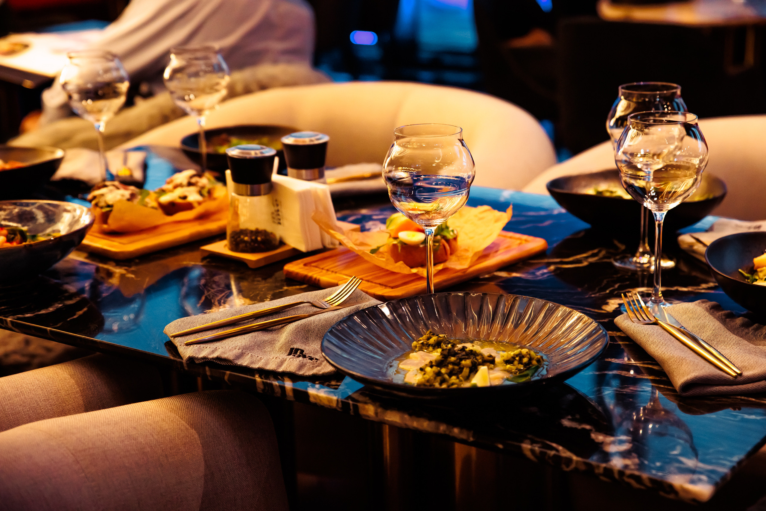 8 МАРТА [REGENT x INLOVE]. СВОИ. ФОТООТЧЕТЫ-СОБЫТИЯ-МЕСТА