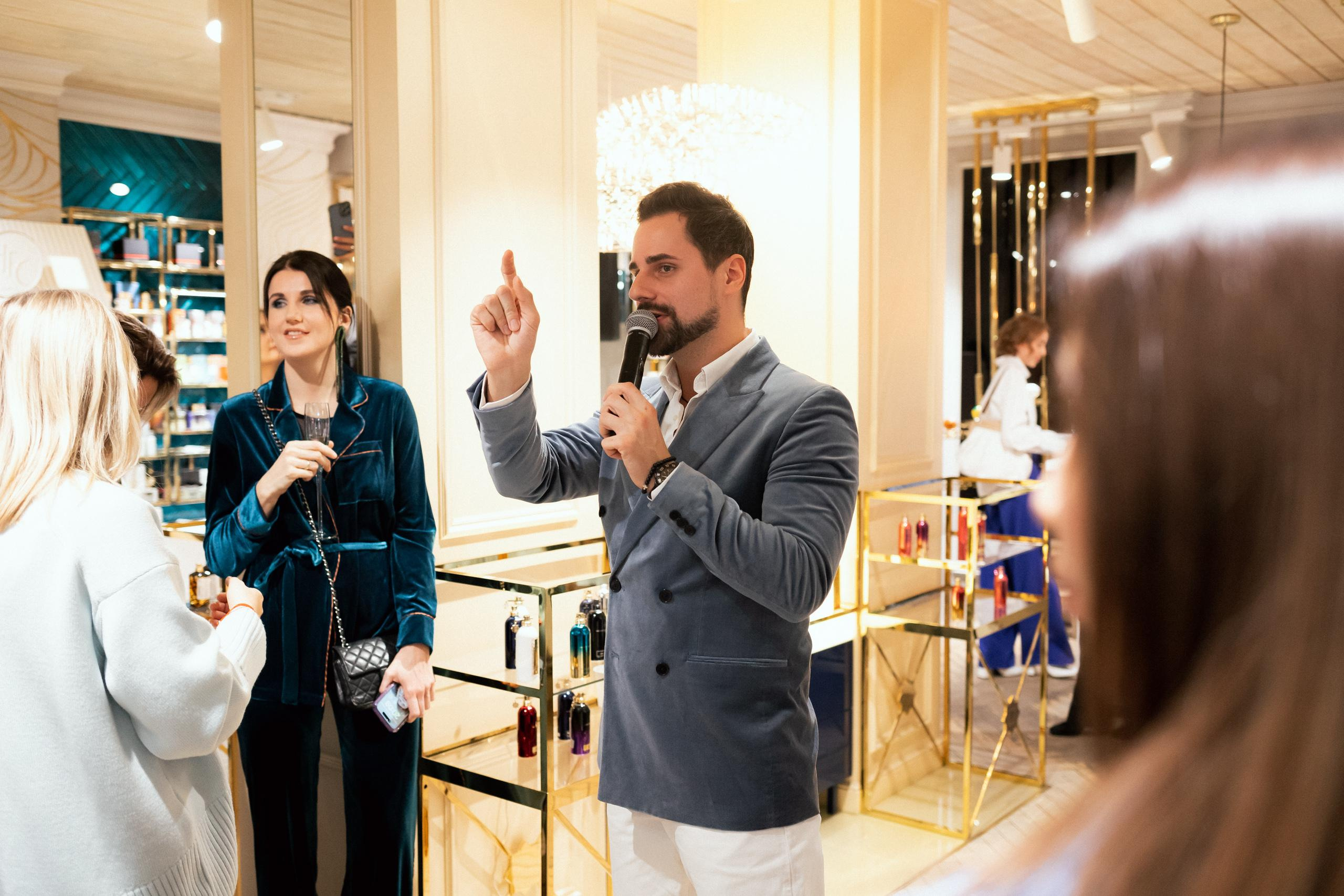 LES SOEURS DE NOE [ПРЕЗЕНТАЦИЯ БРЕНДА]. СВОИ. ФОТООТЧЕТЫ-СОБЫТИЯ-МЕСТА