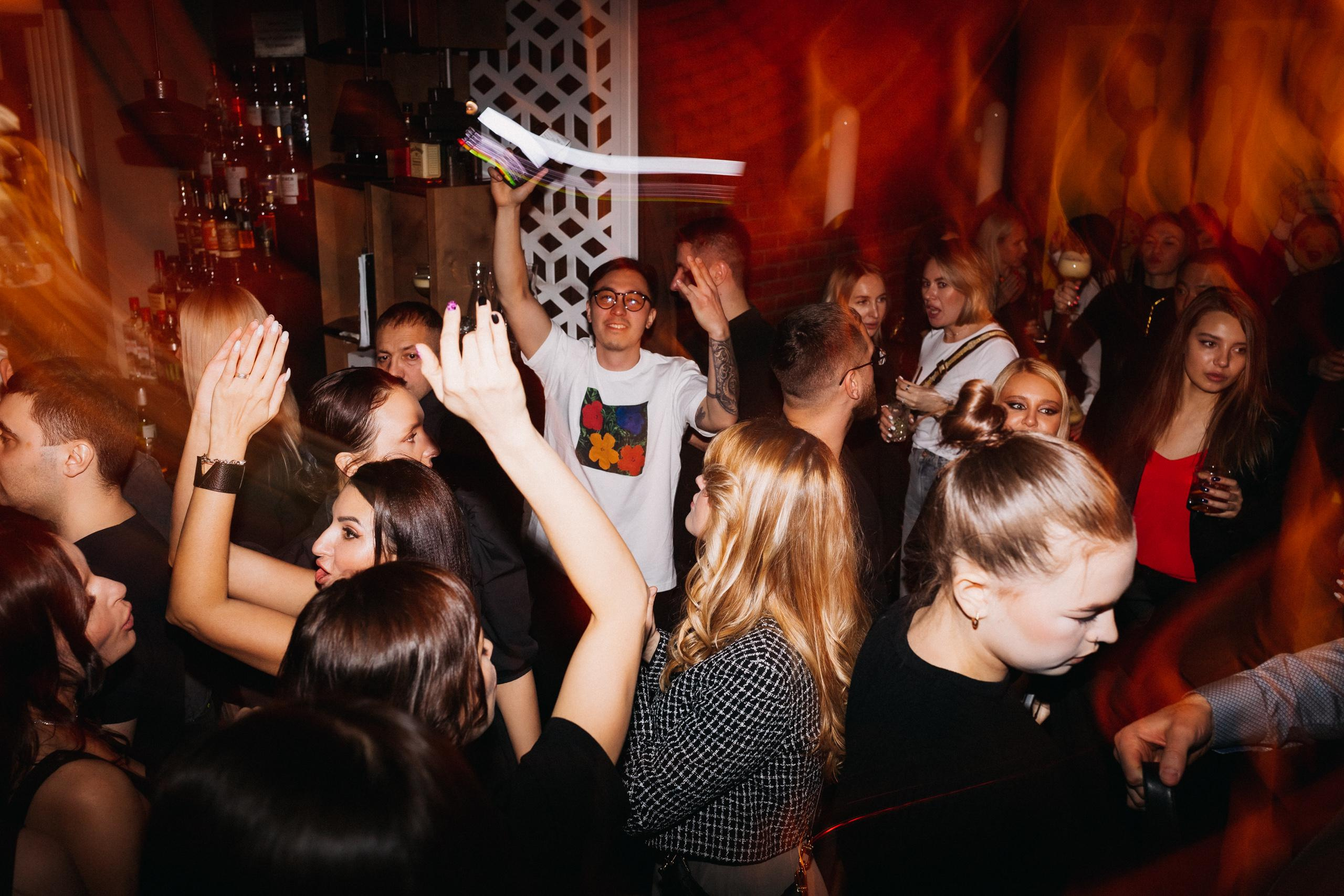 CHOCOLATE [ПРОЩАЛЬНАЯ ВЕЧЕРИНКА]. СВОИ. ФОТООТЧЕТЫ-СОБЫТИЯ-МЕСТА