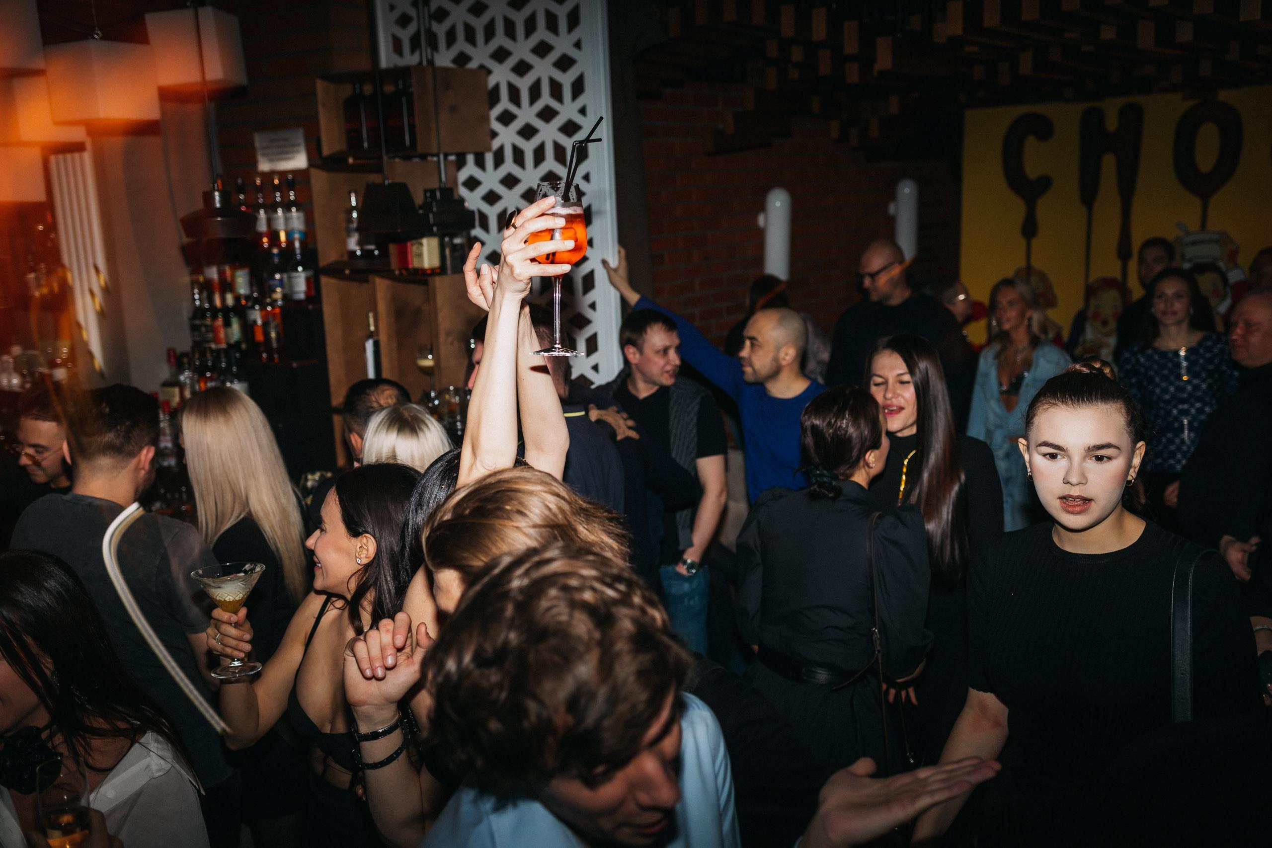 CHOCOLATE [ПРОЩАЛЬНАЯ ВЕЧЕРИНКА]. СВОИ. ФОТООТЧЕТЫ-СОБЫТИЯ-МЕСТА