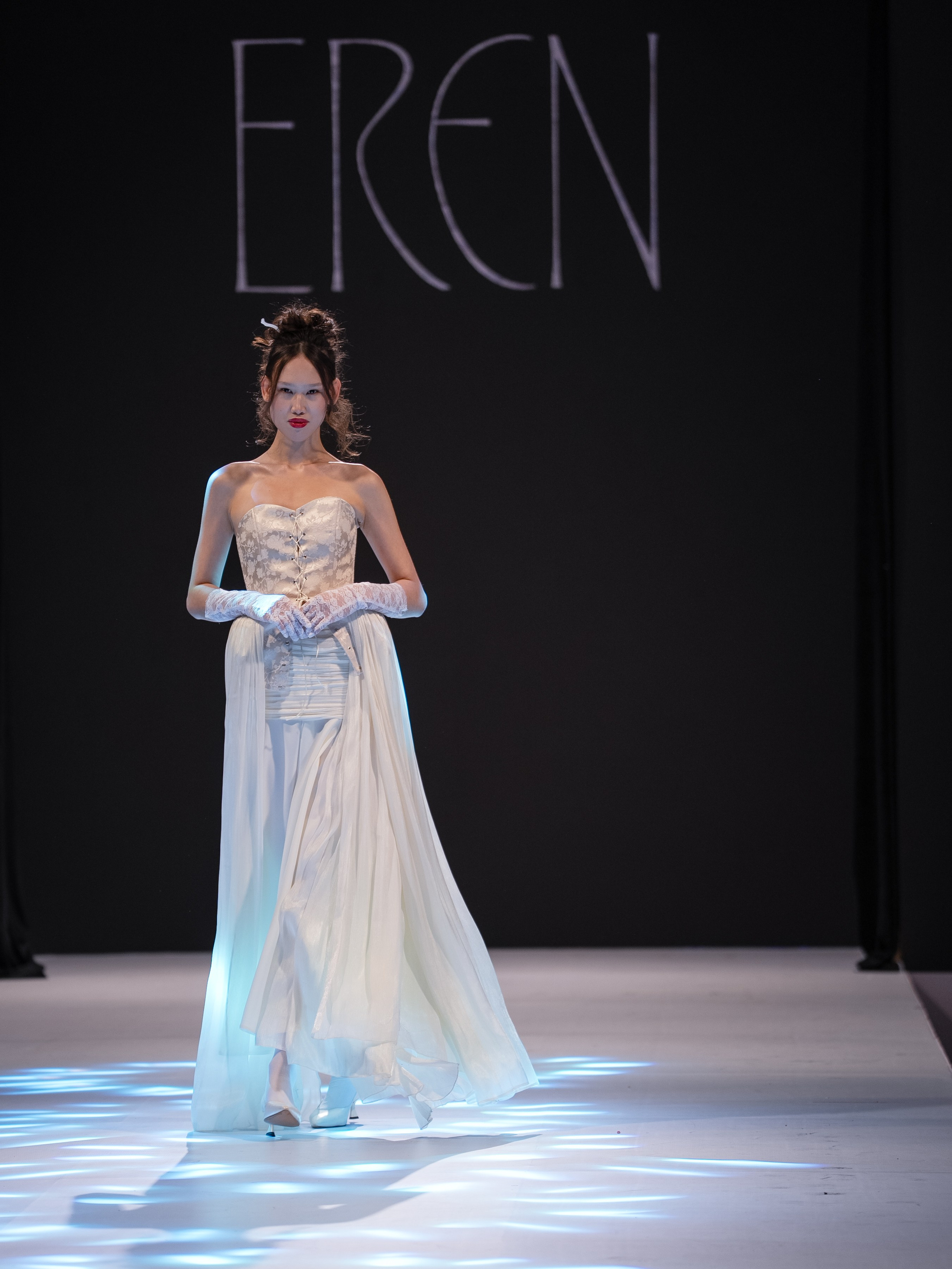 EURASIAN FASHION WEEK Eren. Сайт Алматинского НЮ АРТ, будуар и фэшн фотографа Дениса Карпенко