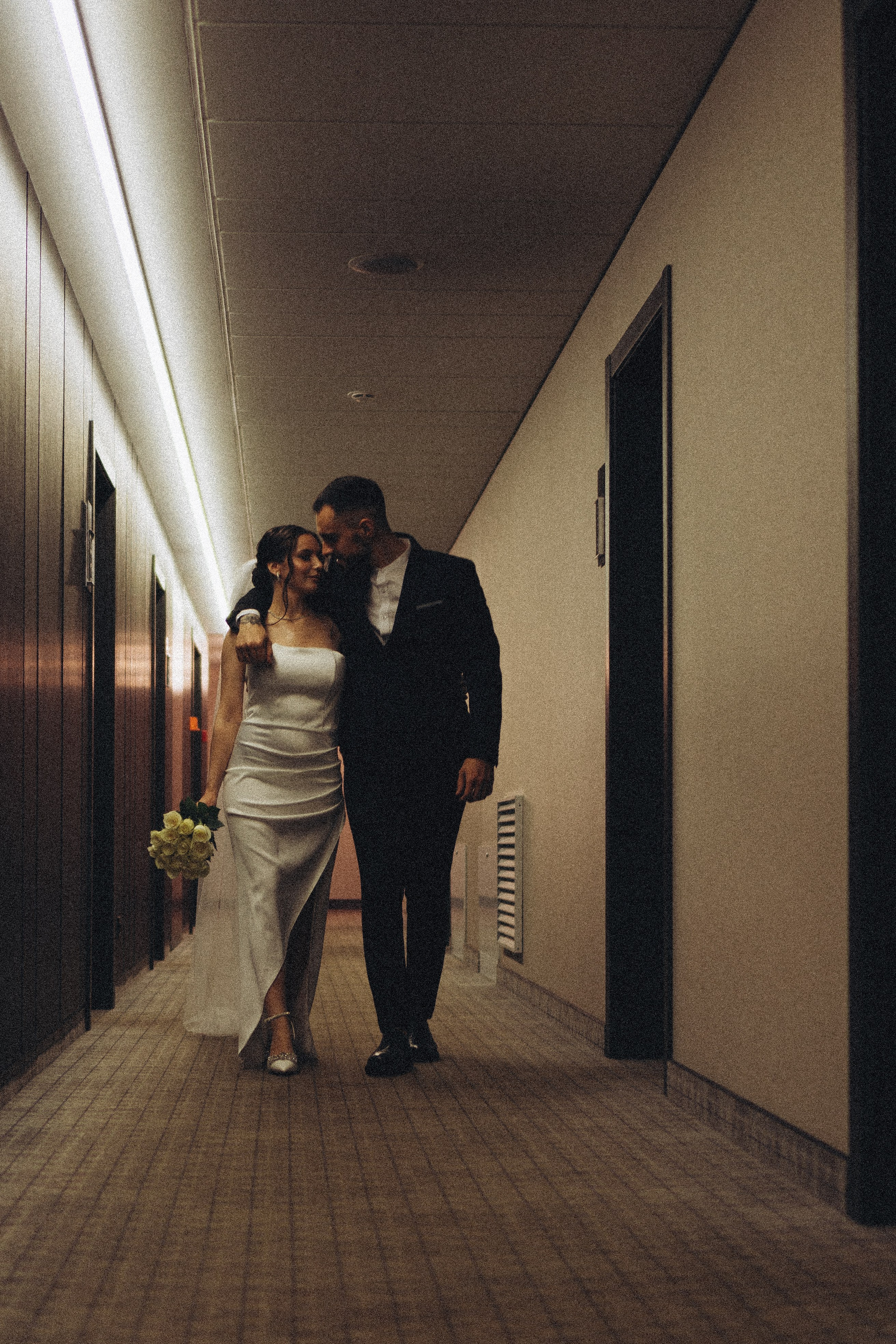 СВАДЕБНАЯ СЬЕМКА СБОРОВ ЖЕНИХА И НЕВЕСТЫ В ОТЕЛЕ И ТАКЖЕ ФОТОСЕССИИЯ В ОТЕЛЕЕ МЕГАПОЛИС БРЯНСК. Профессиональный фотограф, Санкт-Петербург — Виктория Богомолова