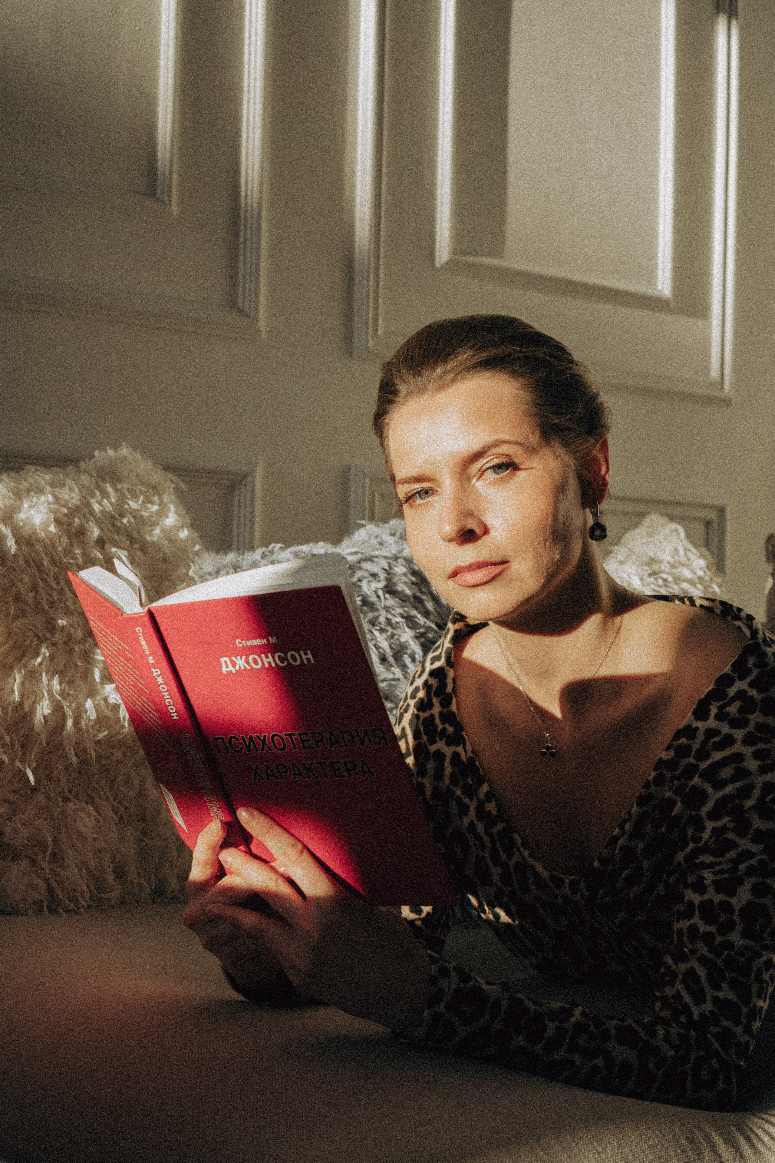 ФОТОСЕСИИЯ В СТУДИИ ДЛЯ ДЕВУШКИ ПСИХОЛОГА. Профессиональный фотограф, Санкт-Петербург — Виктория Богомолова