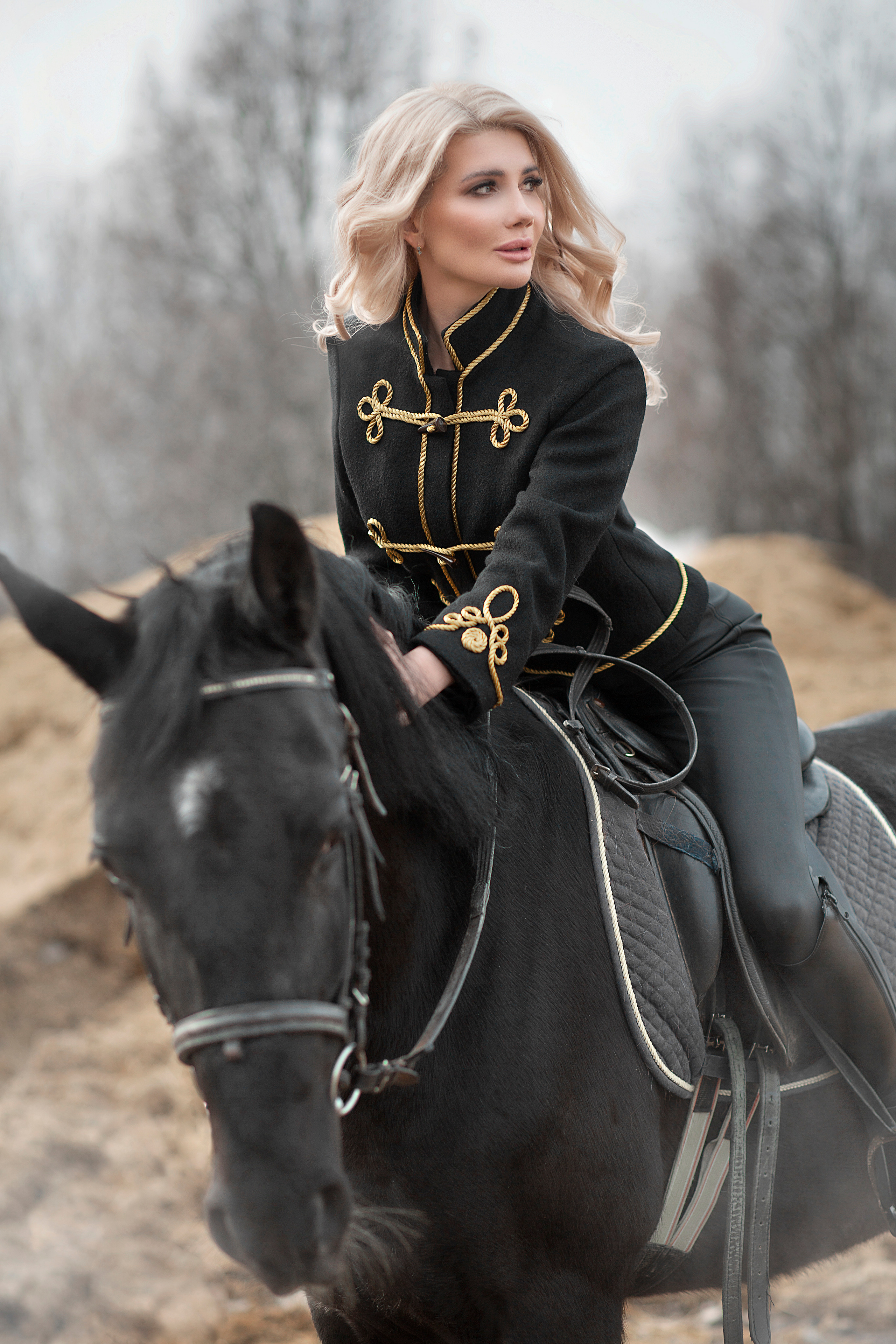 Наталья и Барс. Фотосессия с лошадьми в Нижнем Новгороде