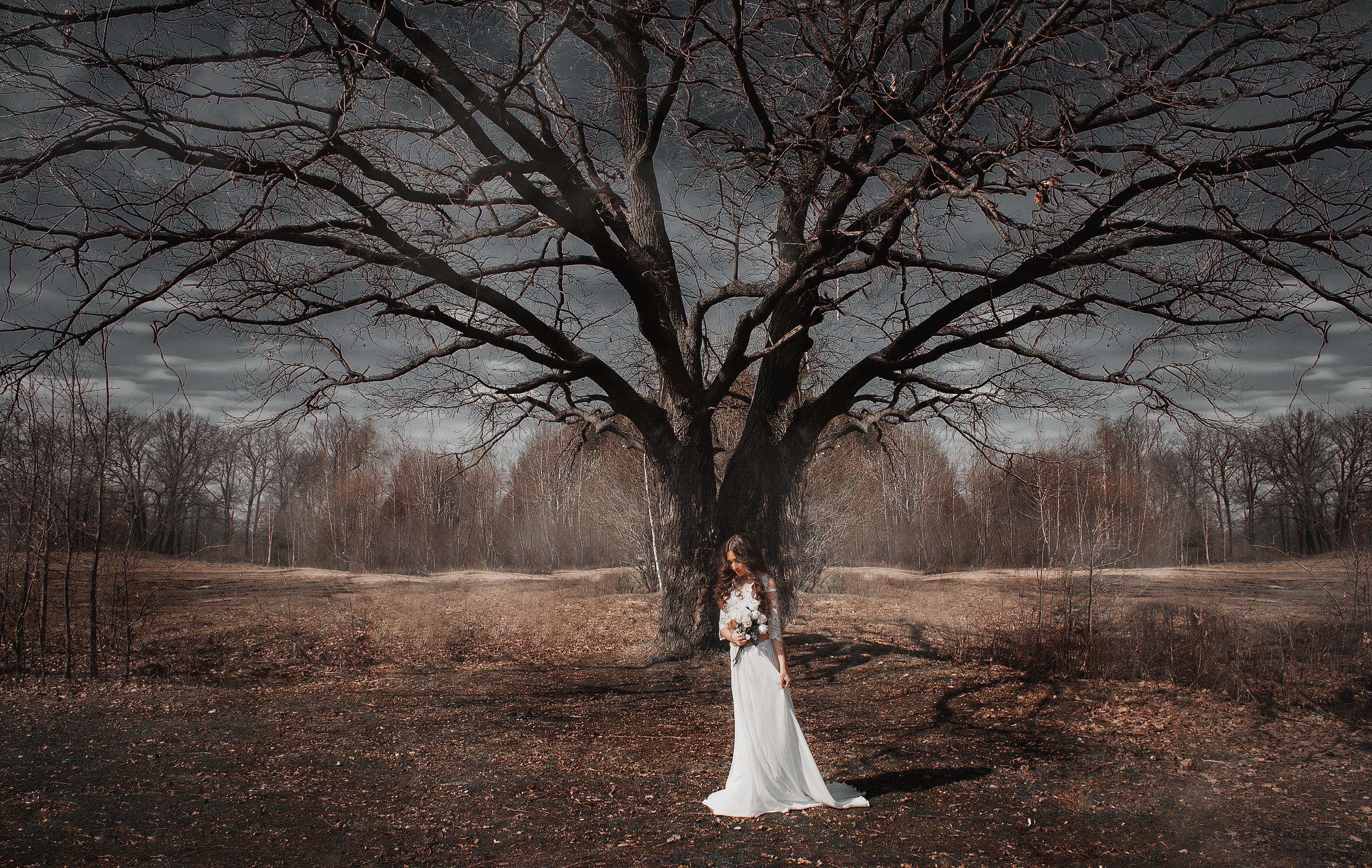 Белое платье из шифона/костюм (размер платья 42-50, размер костюма 40-44). Фотосессия с лошадьми в Нижнем Новгороде