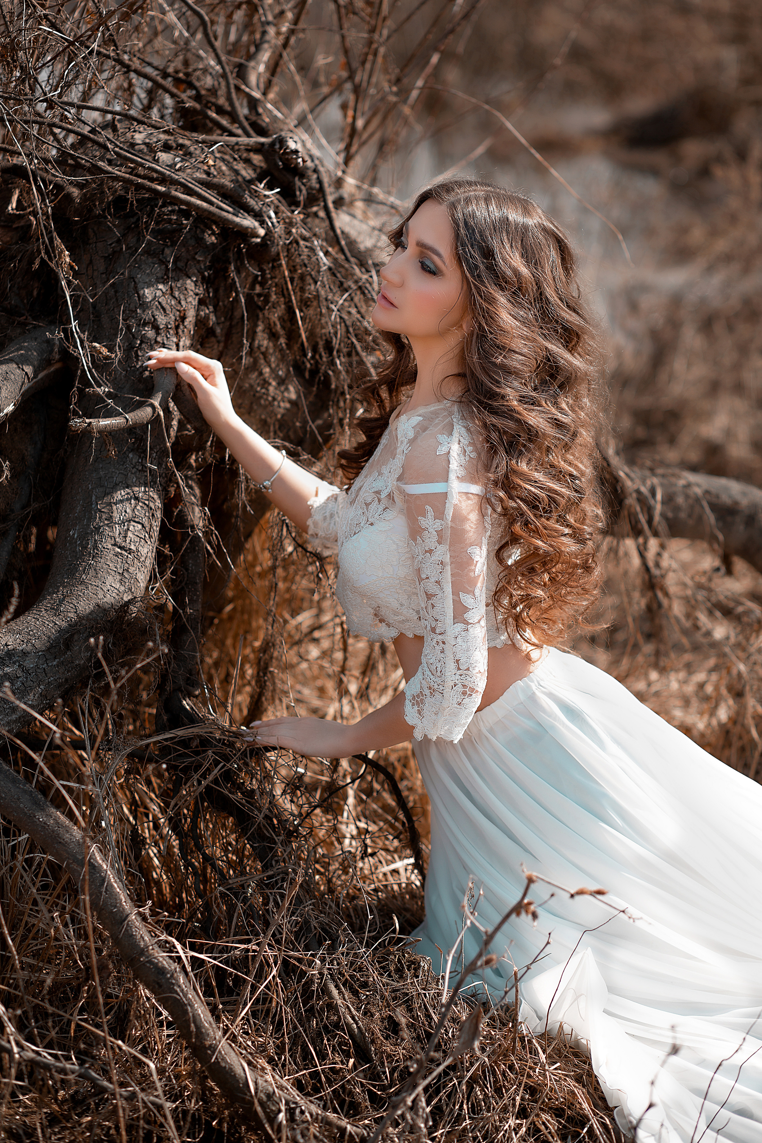 Белое платье из шифона/костюм (размер платья 42-50, размер костюма 40-44). Фотосессия с лошадьми в Нижнем Новгороде