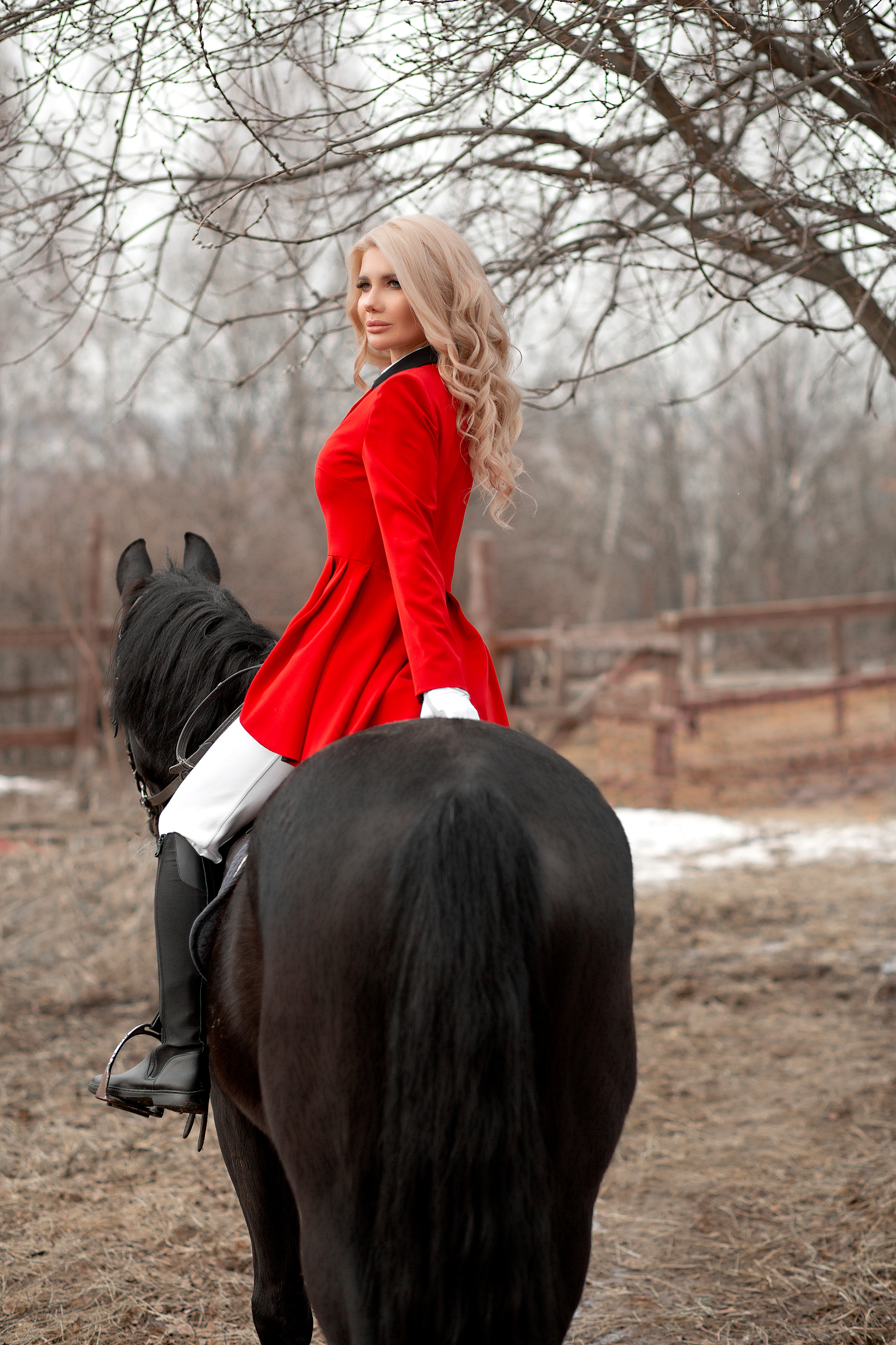 Наталья и Барс. Фотосессия с лошадьми в Нижнем Новгороде