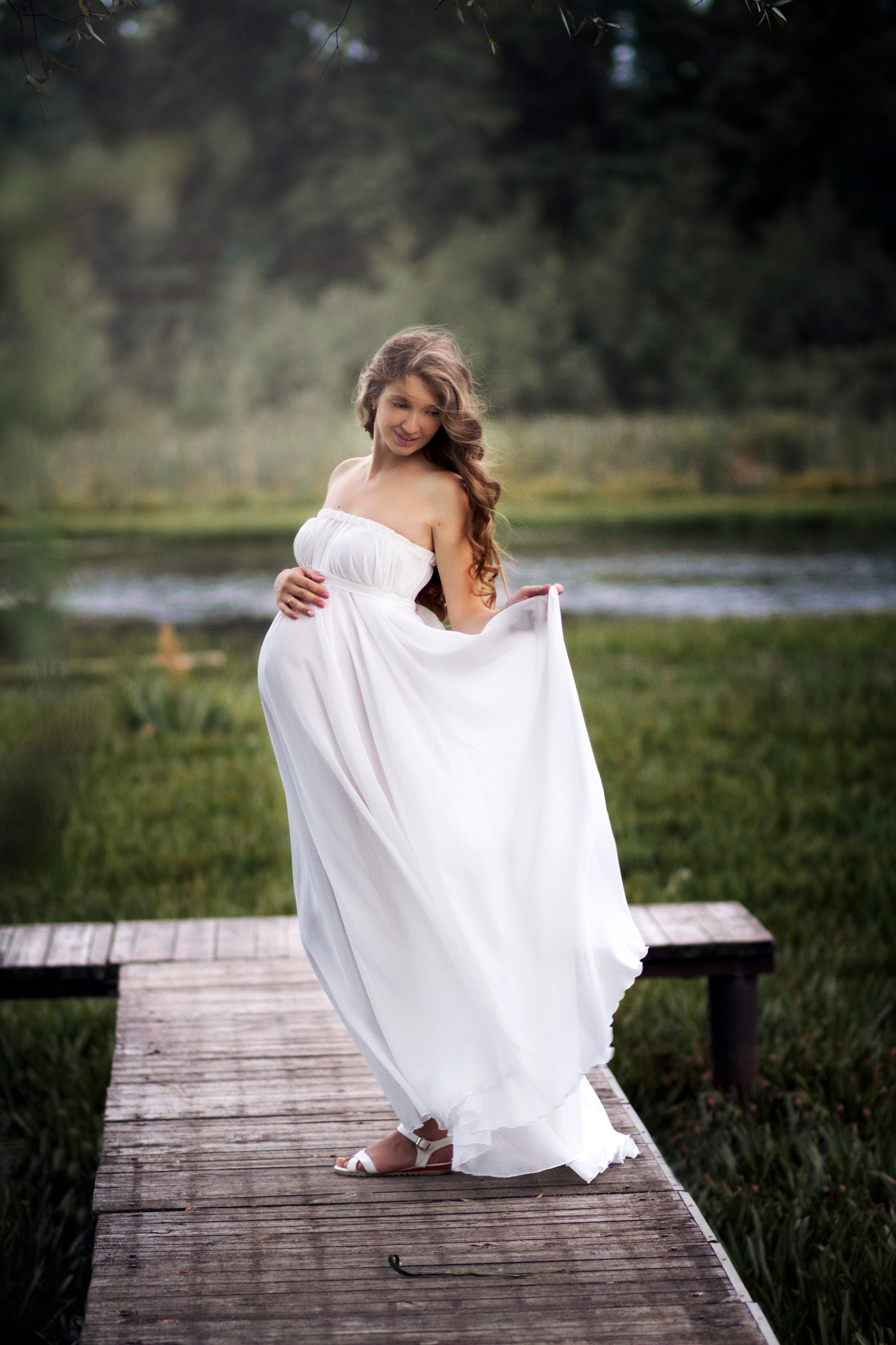 Белое платье из шифона/костюм (размер платья 42-50, размер костюма 40-44). Фотосессия с лошадьми в Нижнем Новгороде