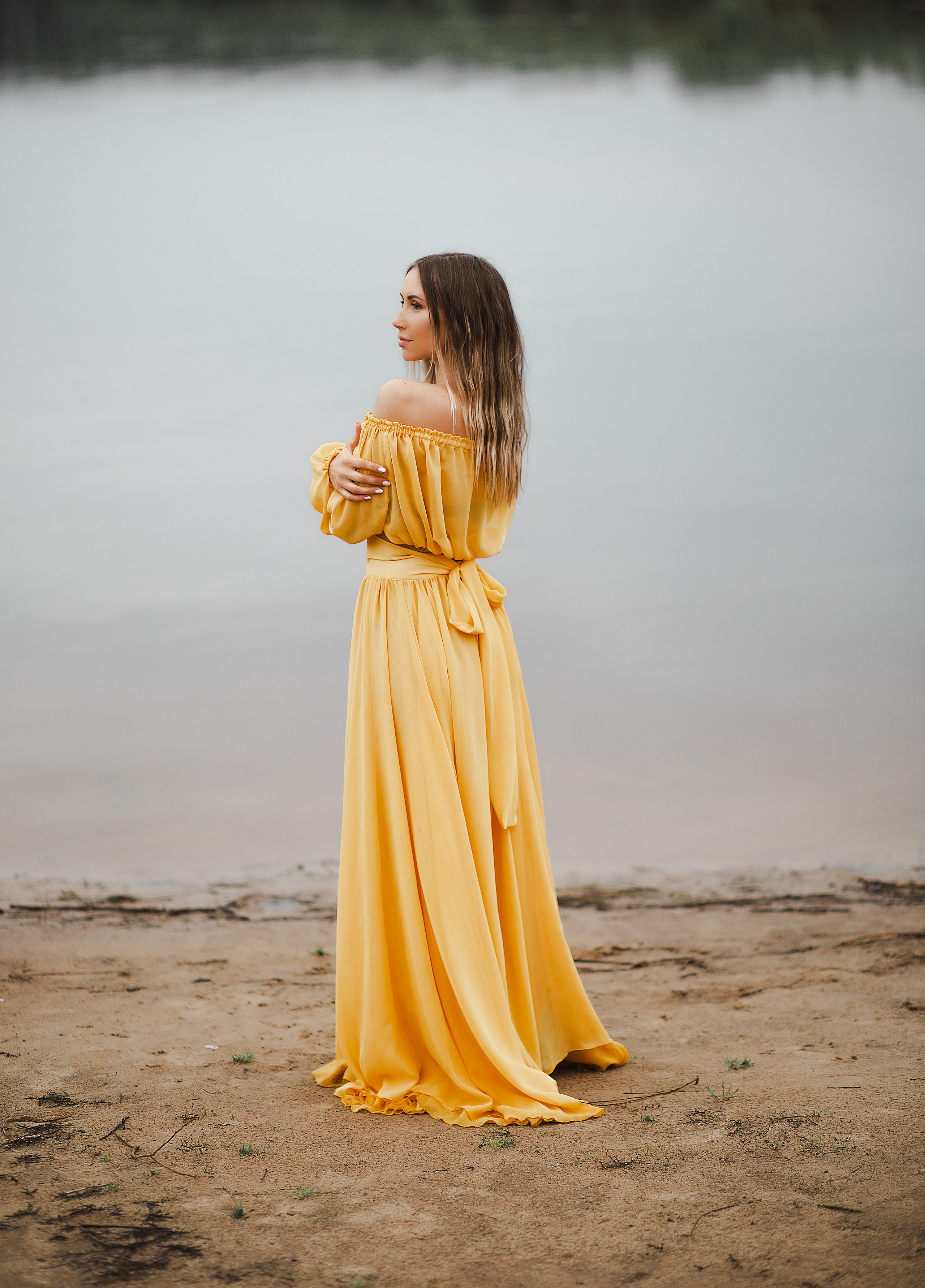 Желтый костюм юбка+топ (размер 42-48). Фотосессия с лошадьми в Нижнем Новгороде