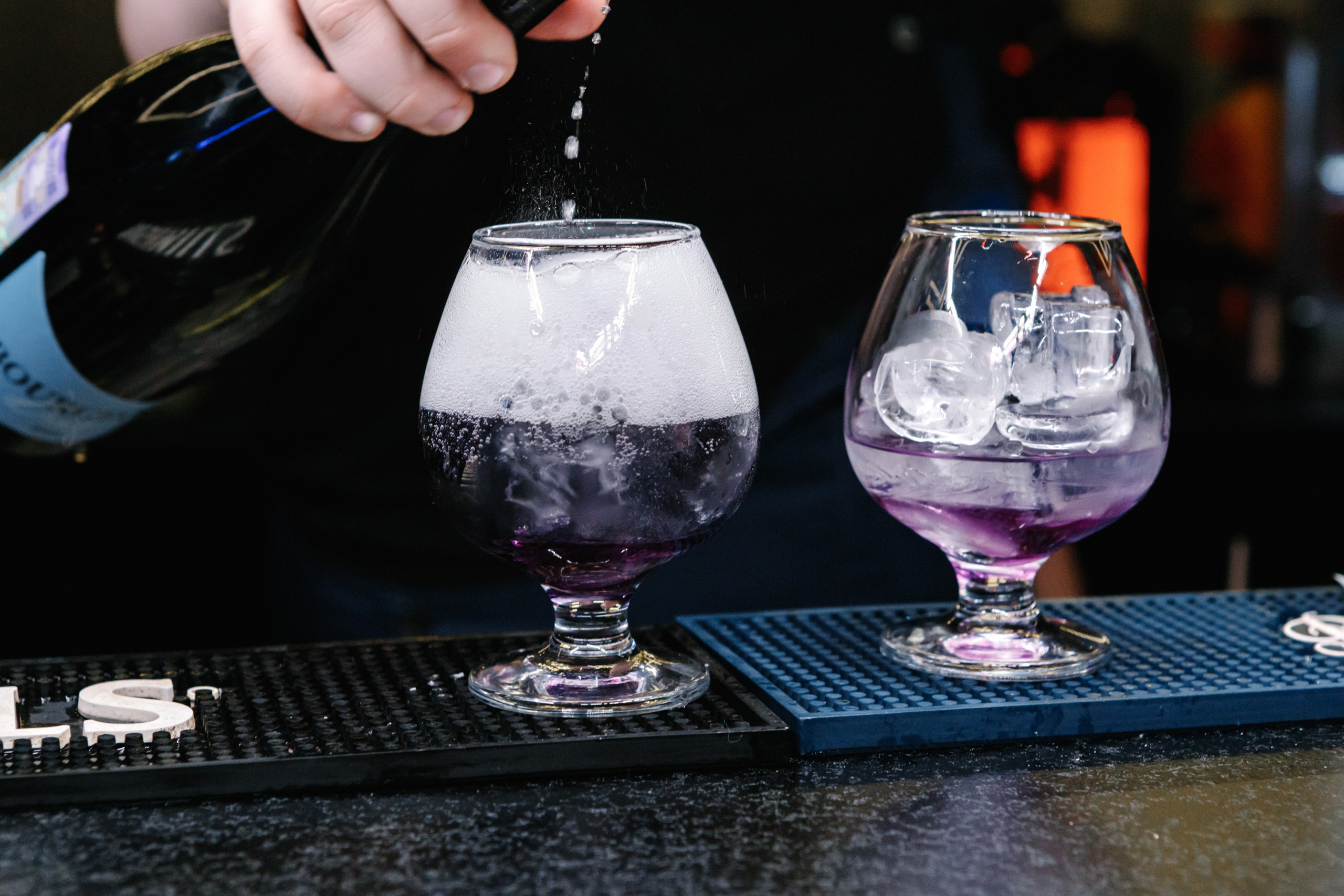 УЕ! БАР. Фотограф Владимир Молоканов