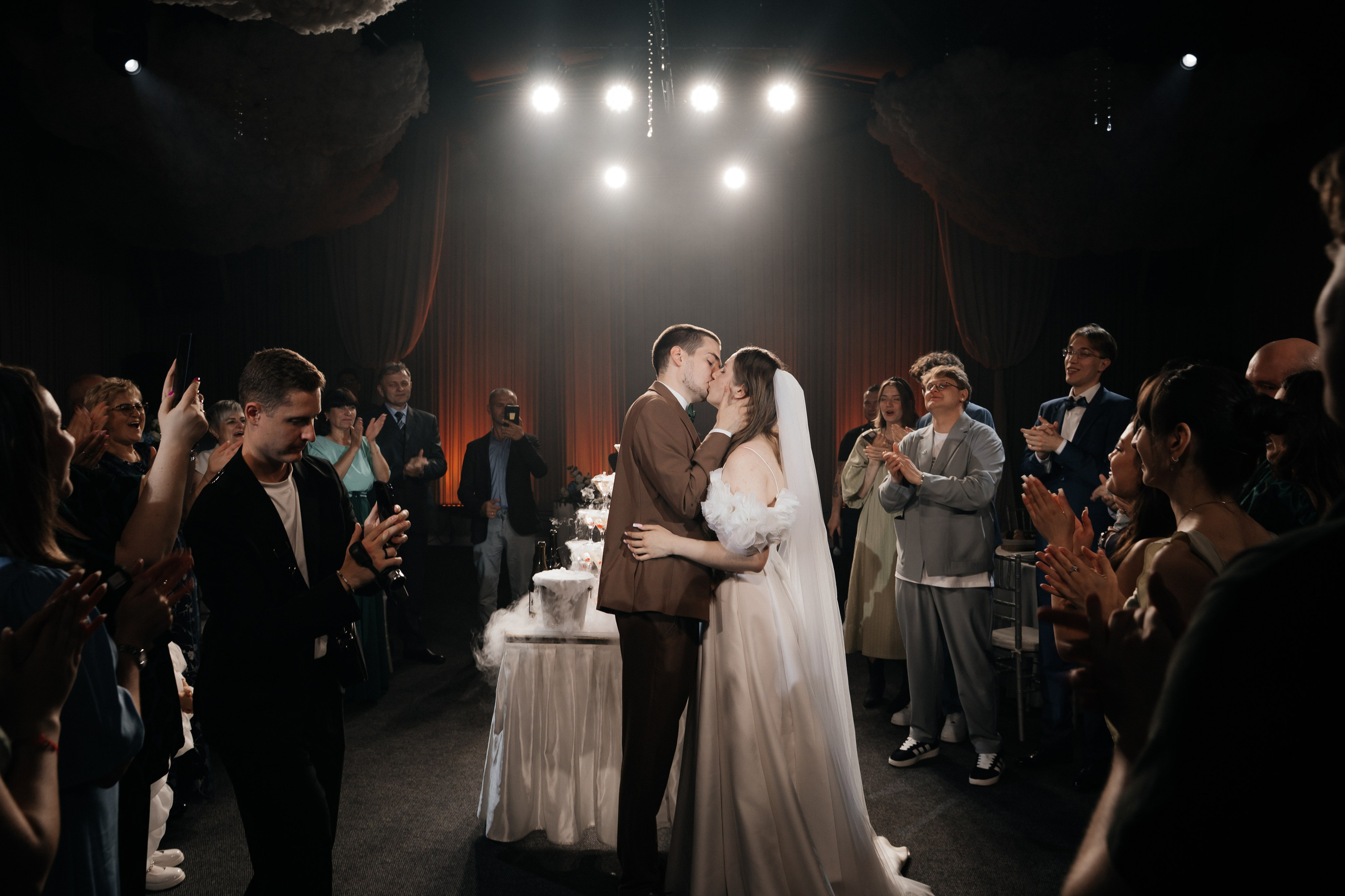 Wedding «Laugh and cry». Свадебные фотограф и видеограф Наталья и Анатолий Новиковы СПб